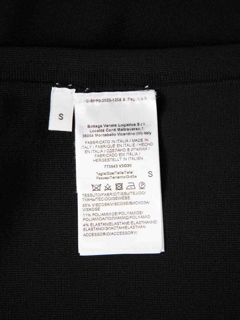 Robe midi Bottega Veneta à col bénitier en chaîne noire taille S Pour femmes en vente