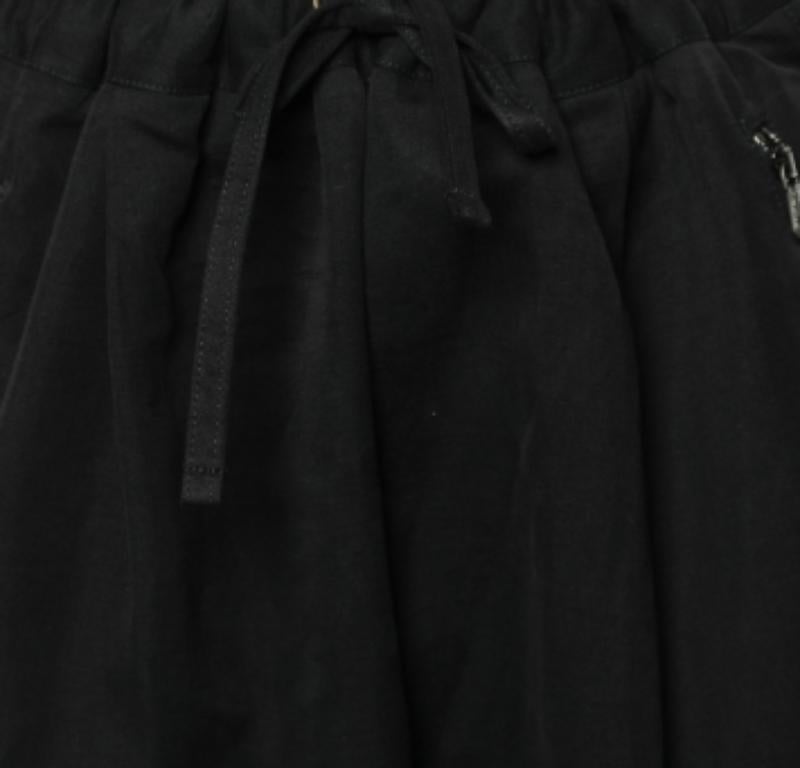 Bottega Veneta Pantalones de algodón negro con cremallera L en Bueno estado para la venta en Dubai, Al Qouz 2