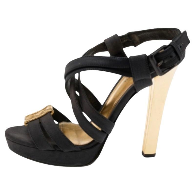Bottega Veneta Black/Gold Canvas Platform Sandals Size 38.5 For Sale