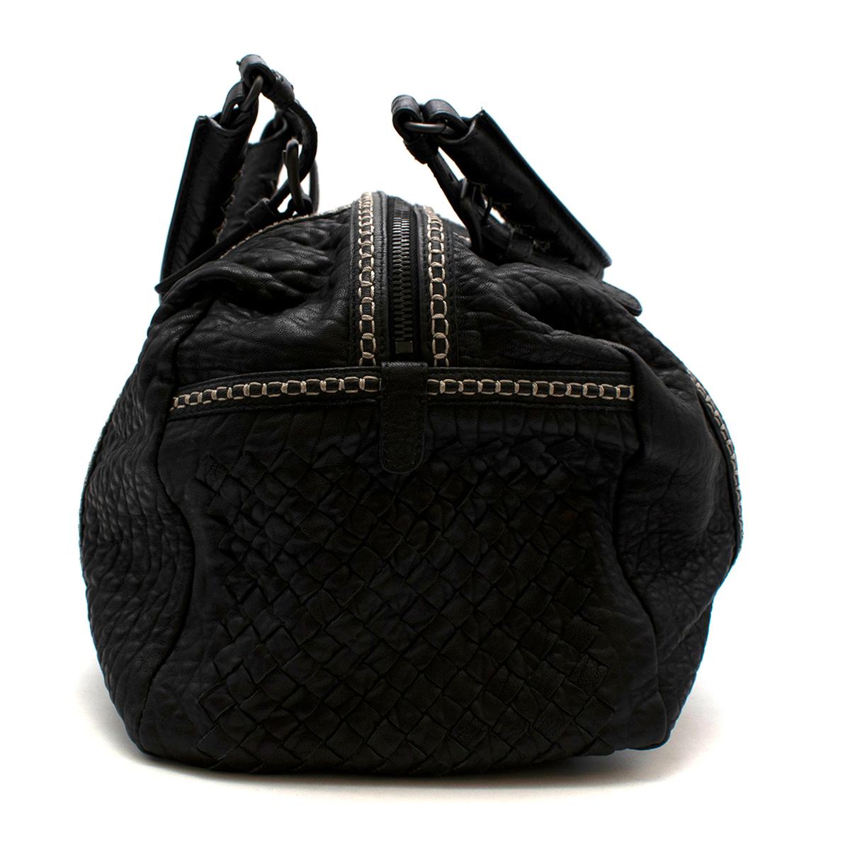 Bottega Veneta Black Grained Leather Intrecciato Detail Handbag In New Condition For Sale In London, GB