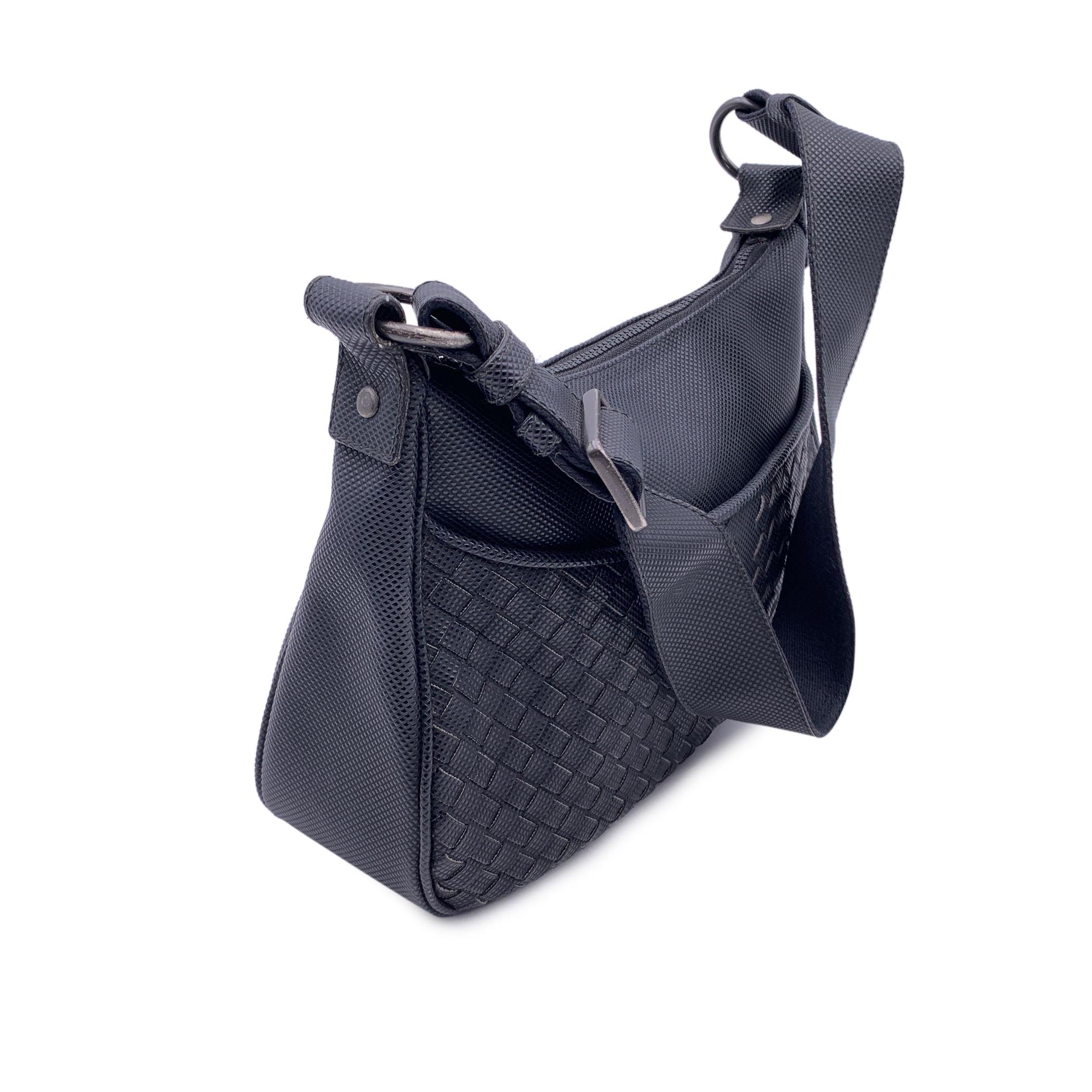 Women's Bottega Veneta Black Intrecciato Canvas Shoulder Bag For Sale