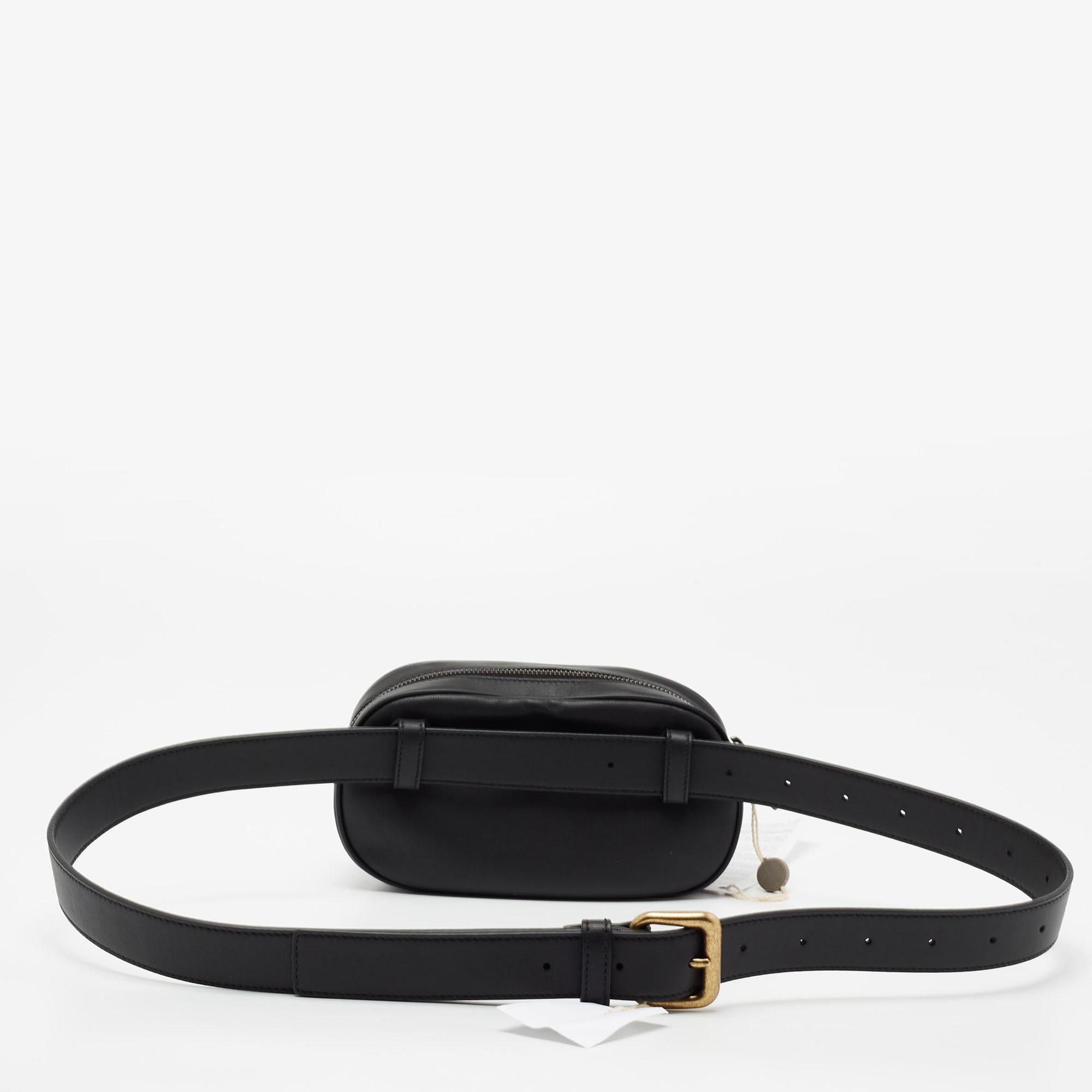 Bottega Veneta's work is a treat to the eyes because of its fresh designs. This belt bag is made of leather and features its characteristic Intrecciato pattern for a refined appearance. The suede interior can accommodate all of your possessions and