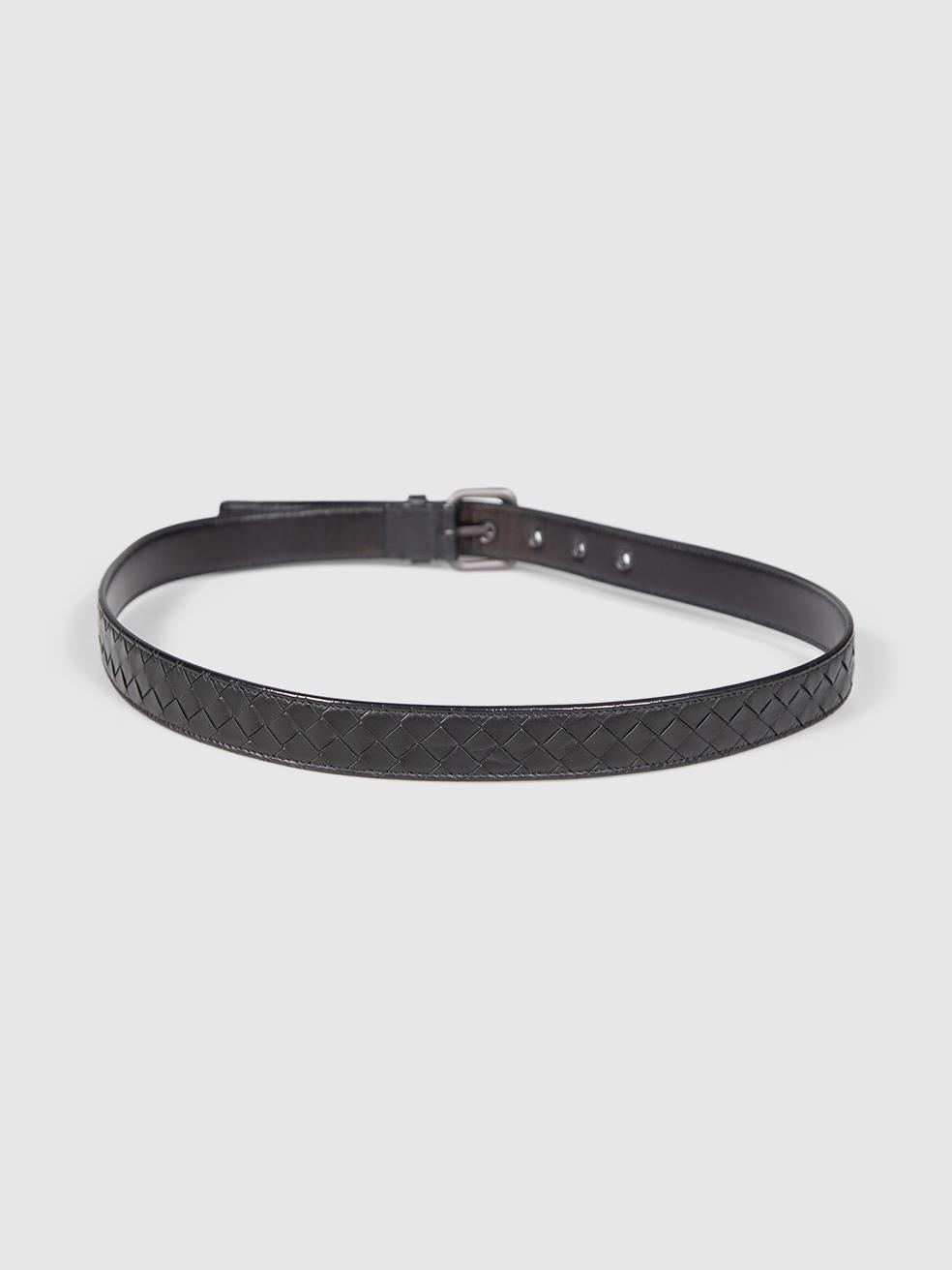 Bottega Veneta Cintura in pelle nera Intrecciato In condizioni ottime in vendita a London, GB