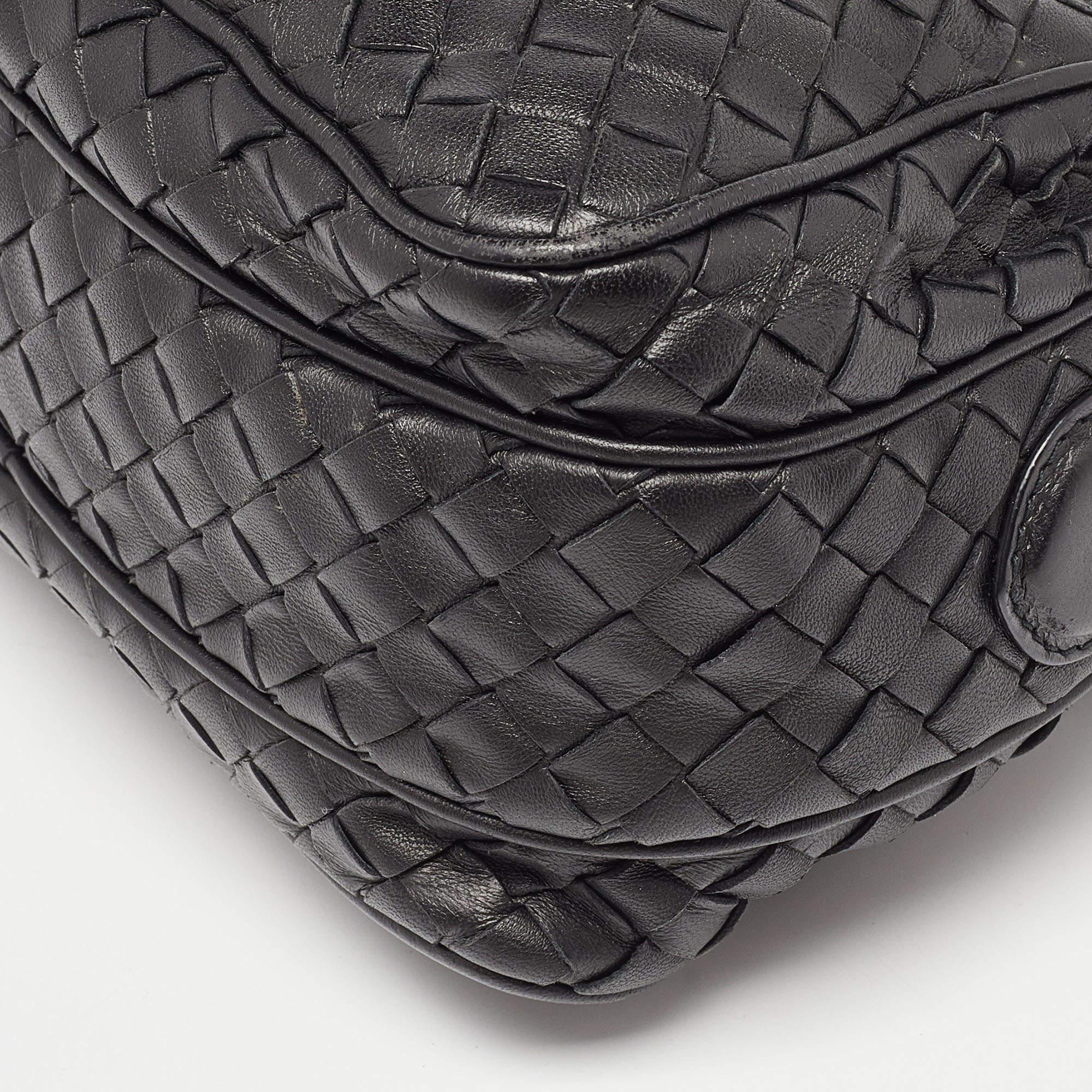 Women's Bottega Veneta Black Intrecciato Leather Crossbody Bag