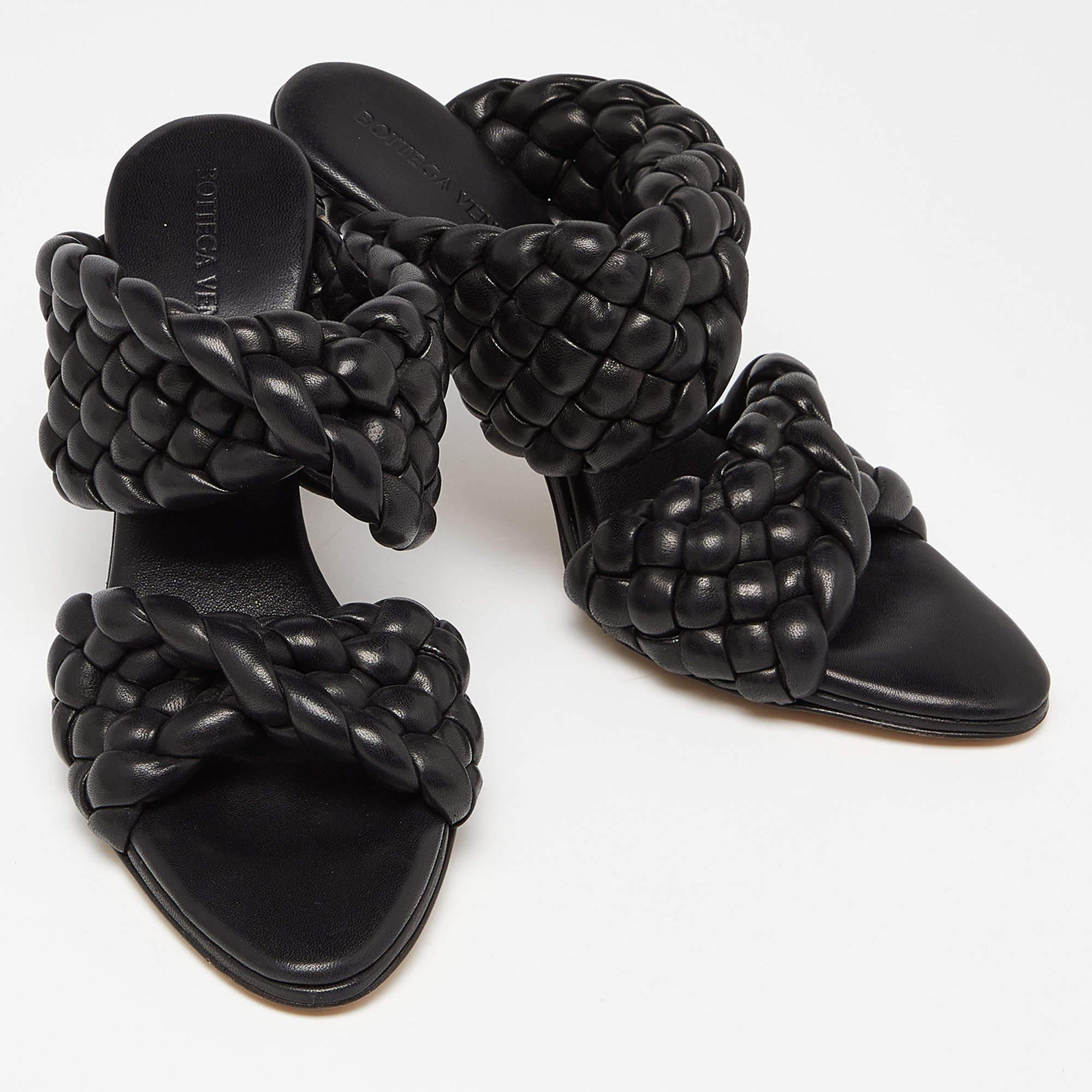 Bottega Veneta Black Intrecciato Leather Curve Slide Sandals Size 37 3