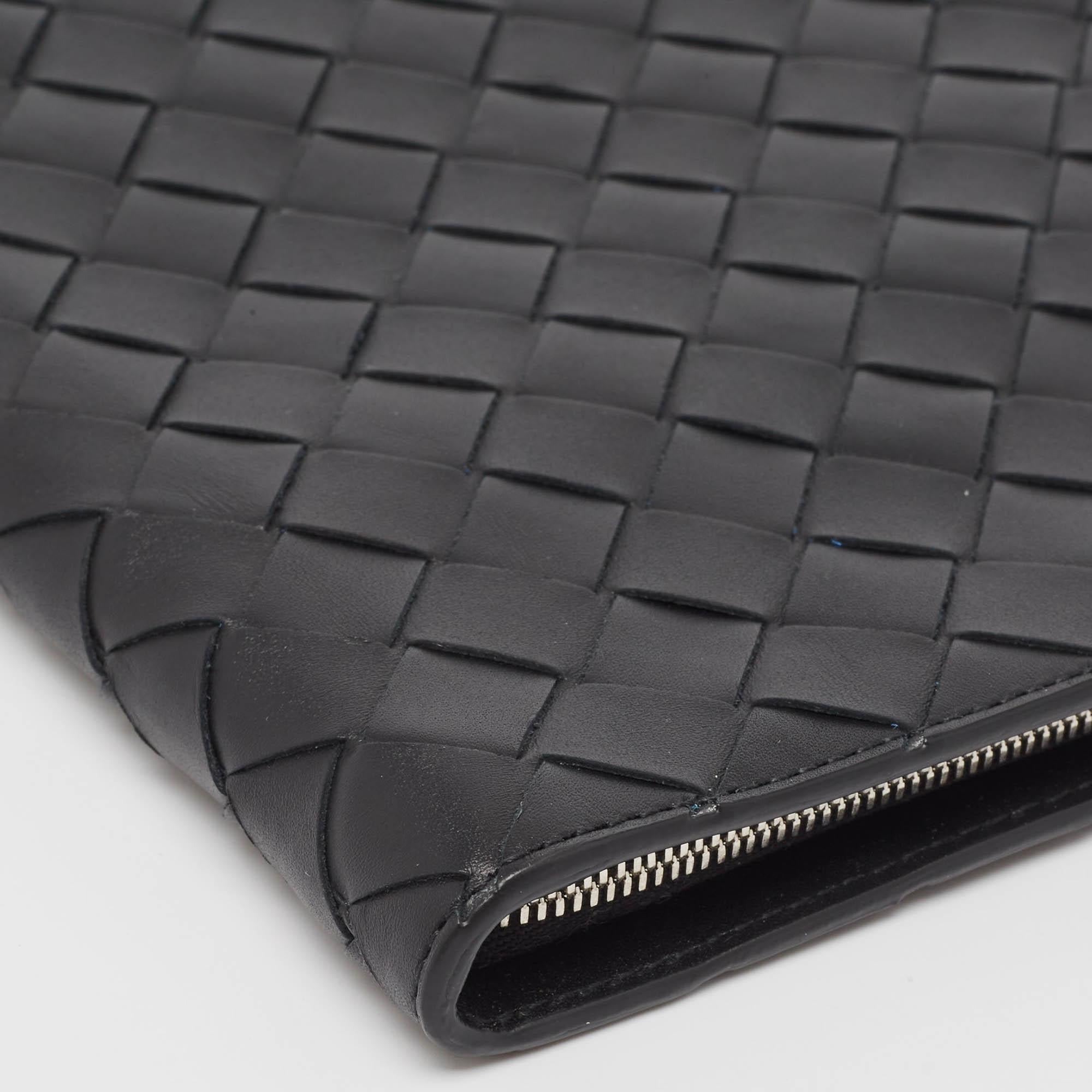 Bottega Veneta Black Intrecciato Leather Half Zip Pouch For Sale 1