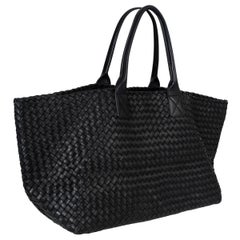 BOTTEGA VENETA black Intrecciato leather LARGE CABAT Tote Bag