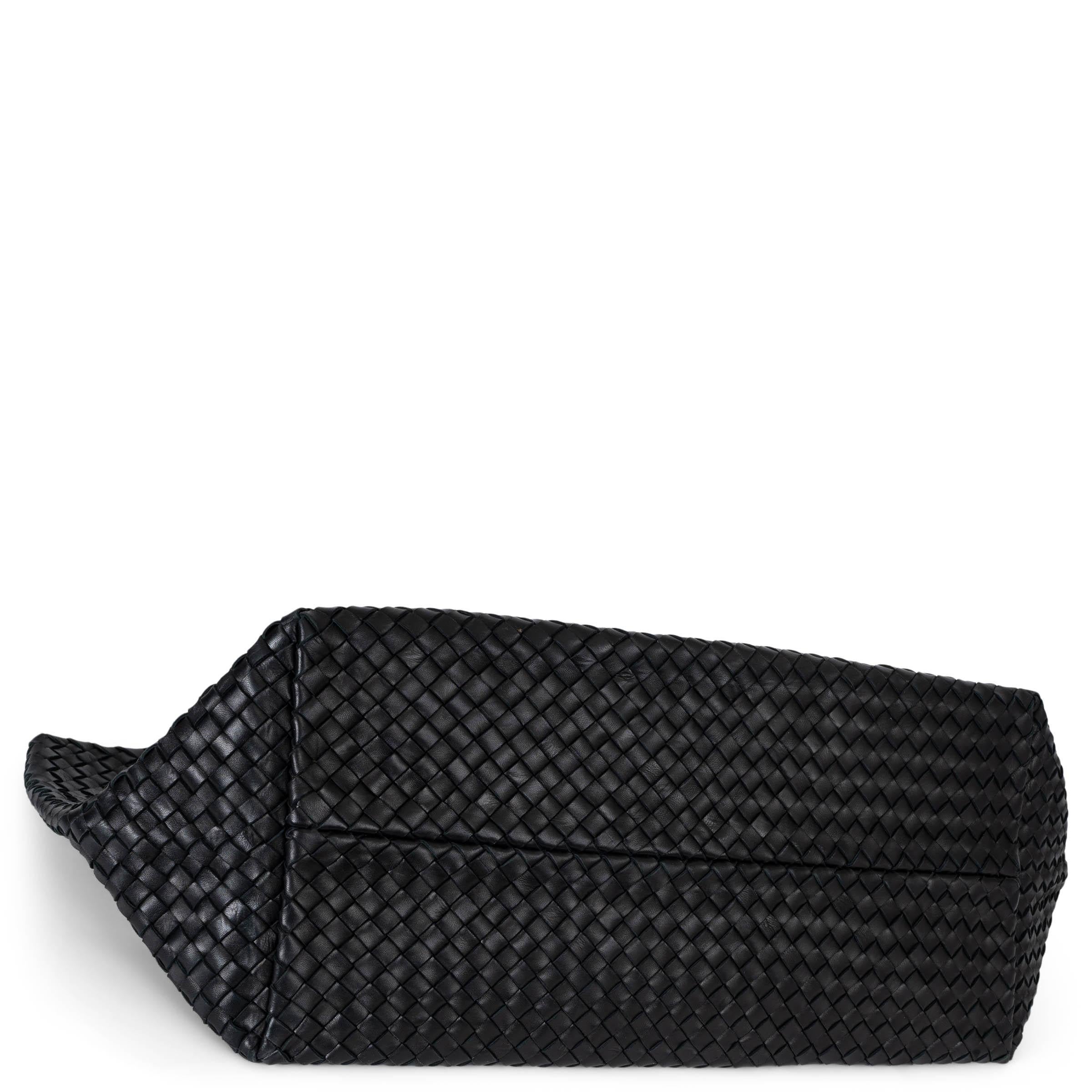 BOTTEGA VENETA noir Intrecciato cuir LARGE CABAT Tote Bag Excellent état - En vente à Zürich, CH
