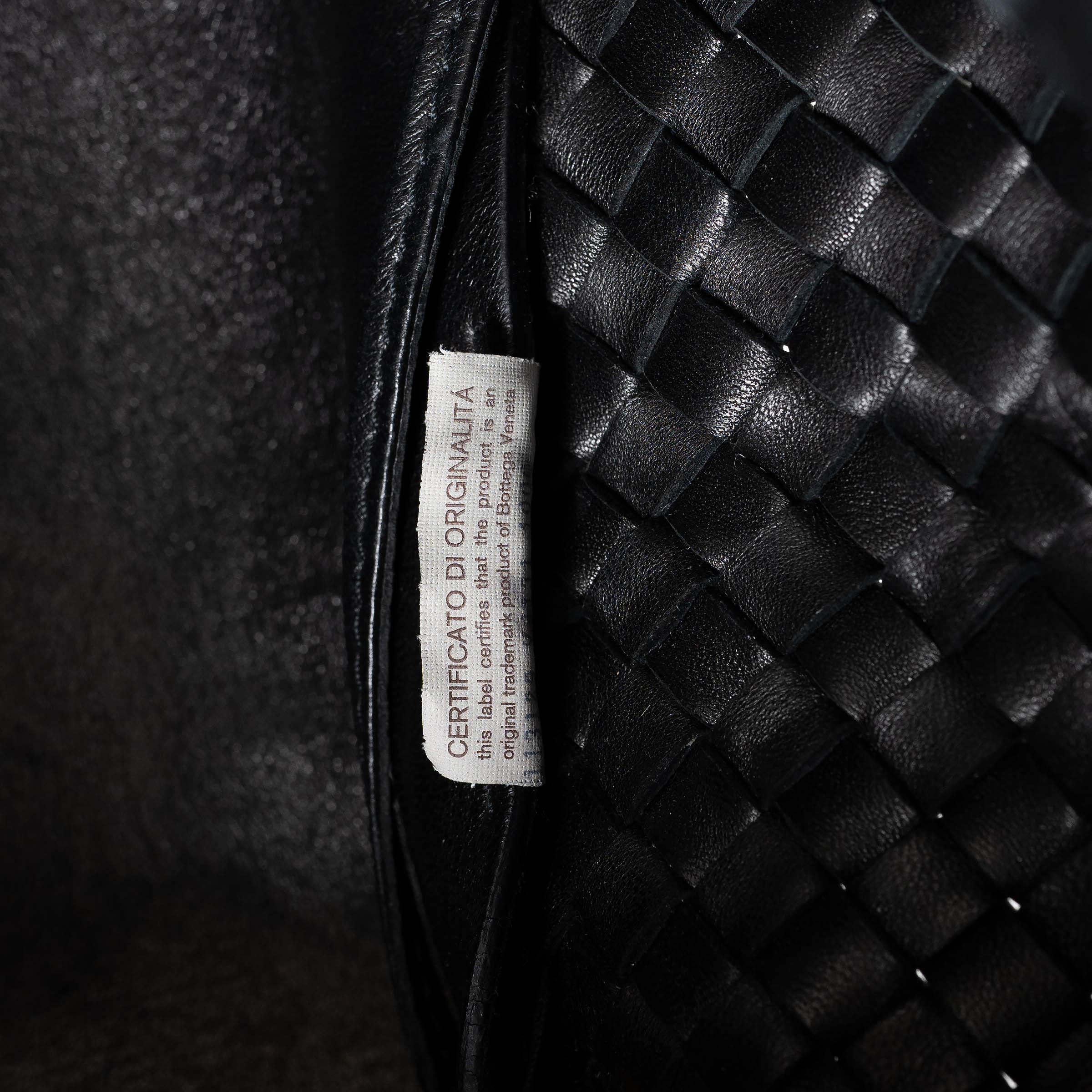 BOTTEGA VENETA noir Intrecciato cuir LARGE CABAT Tote Bag en vente 3