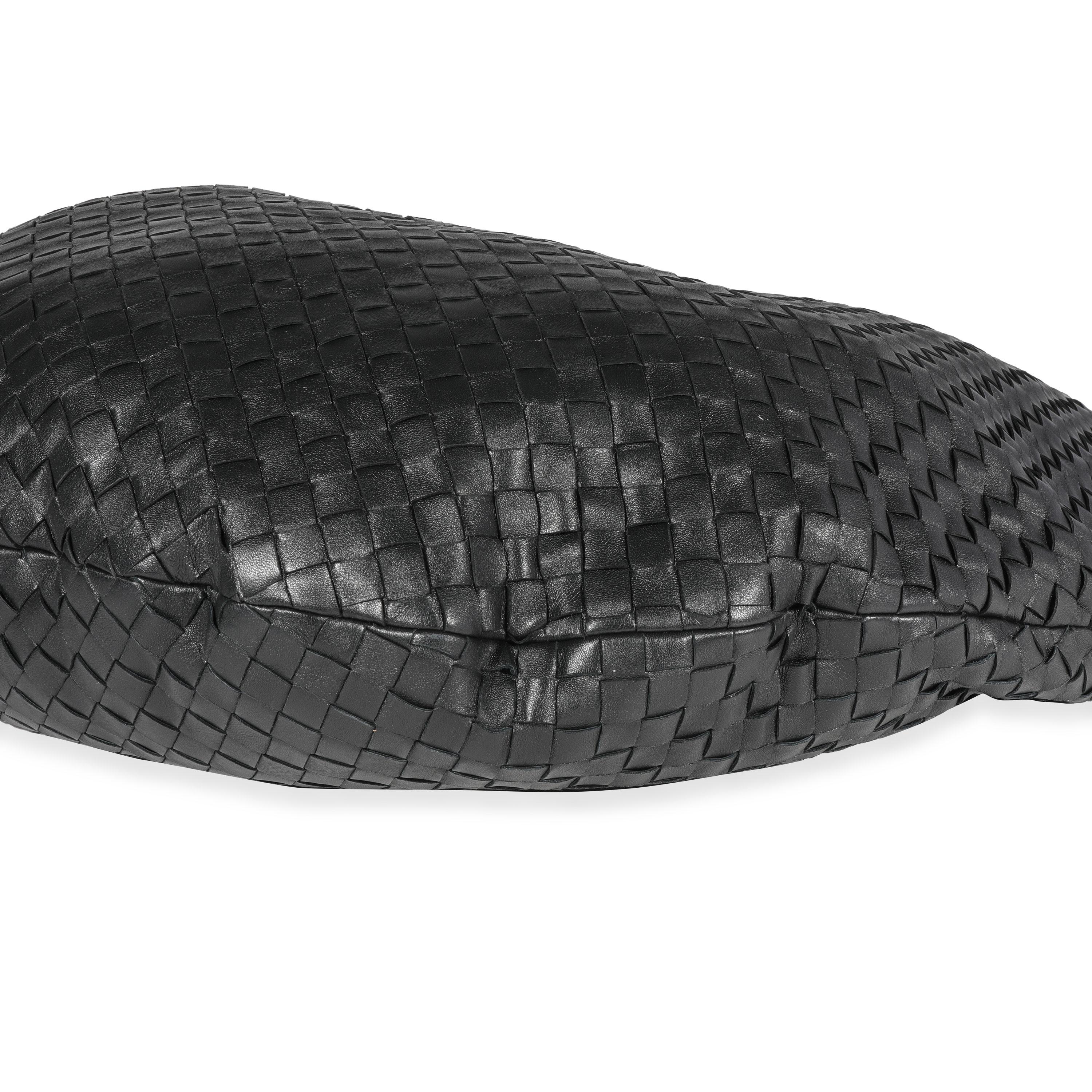 Bottega Veneta Schwarze Intrecciato Maxi-Jodie-Tasche aus Leder im Zustand „Gut“ in New York, NY