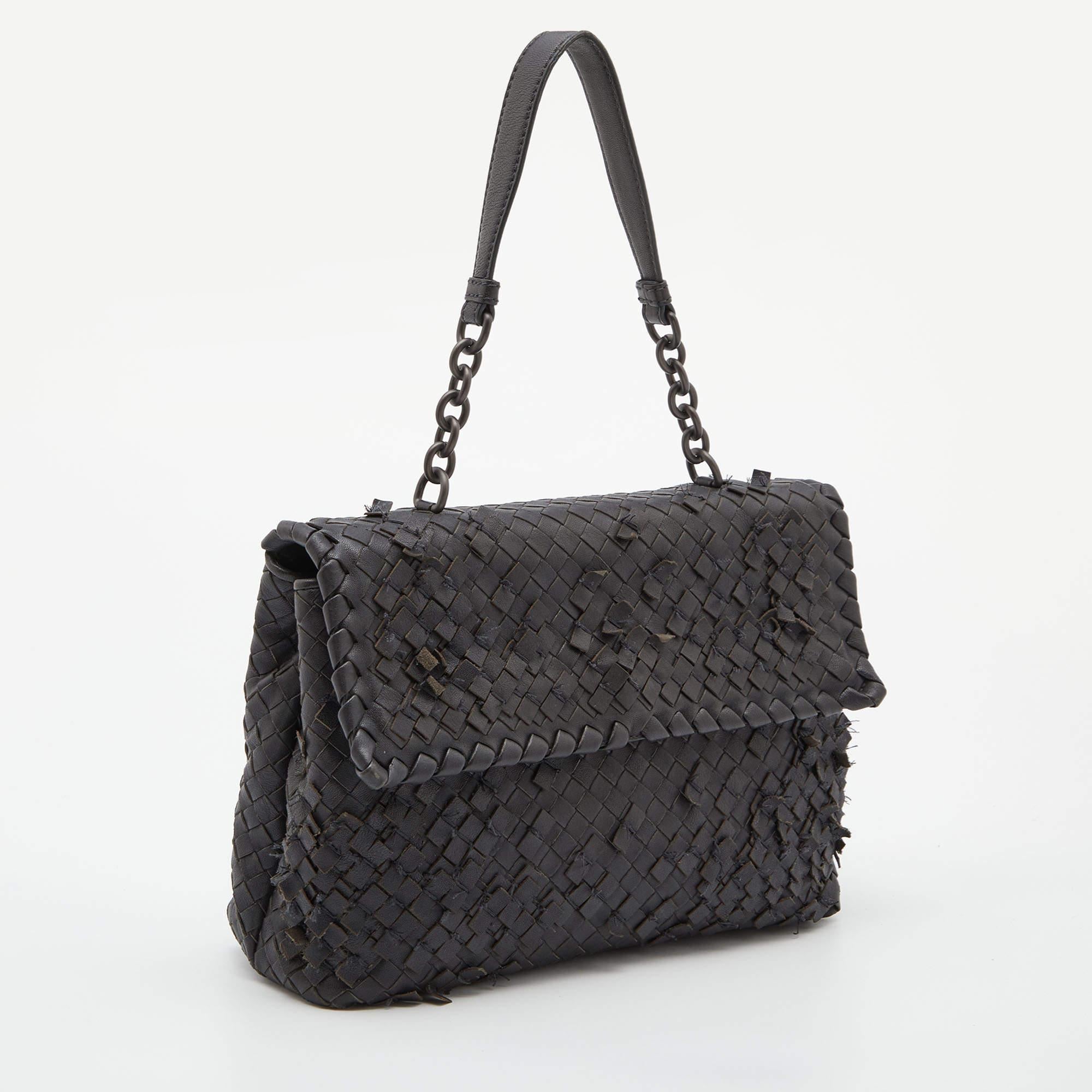 Bottega Veneta Black Intrecciato Leather Medium Olimpia Shoulder Bag In Good Condition In Dubai, Al Qouz 2
