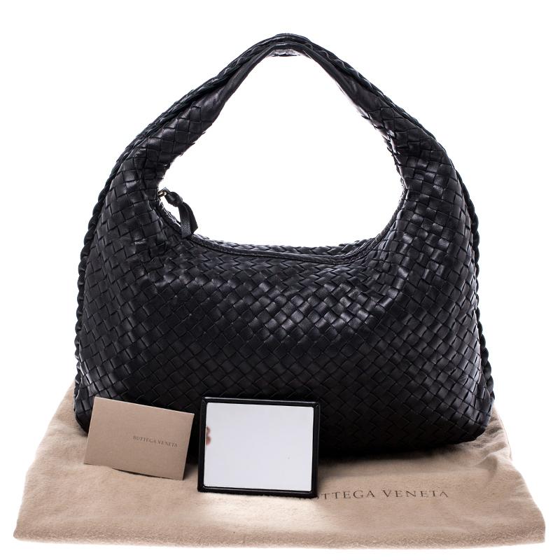 Bottega Veneta Black Intrecciato Leather Medium Veneta Hobo For Sale 8
