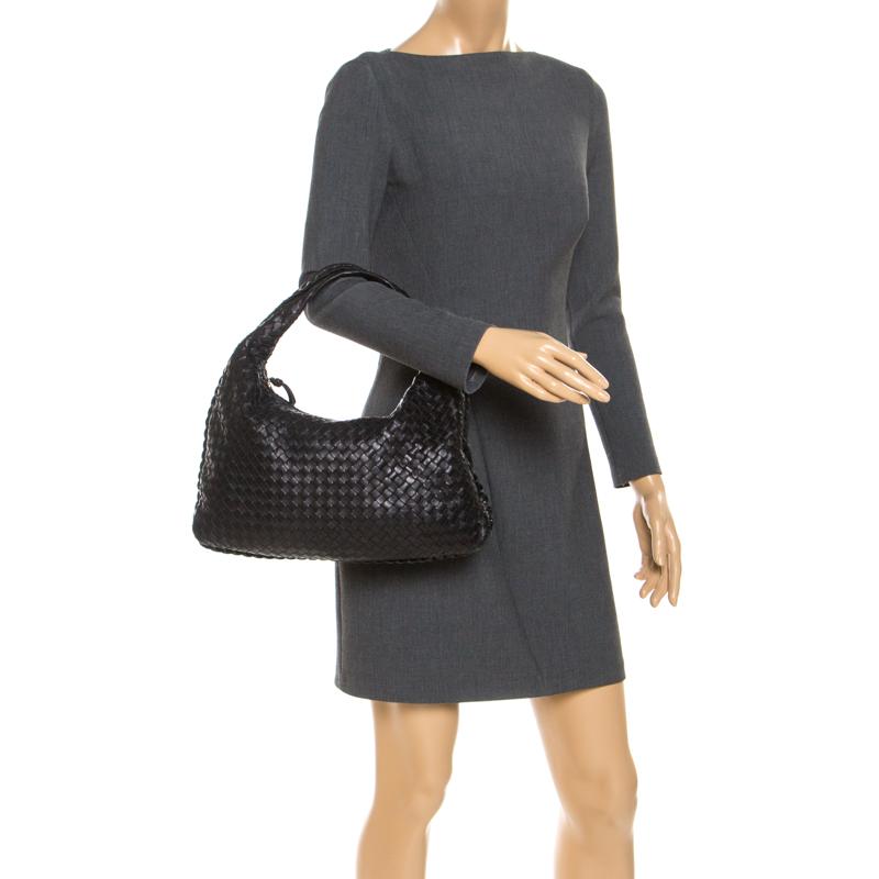 Women's Bottega Veneta Black Intrecciato Leather Medium Veneta Hobo For Sale