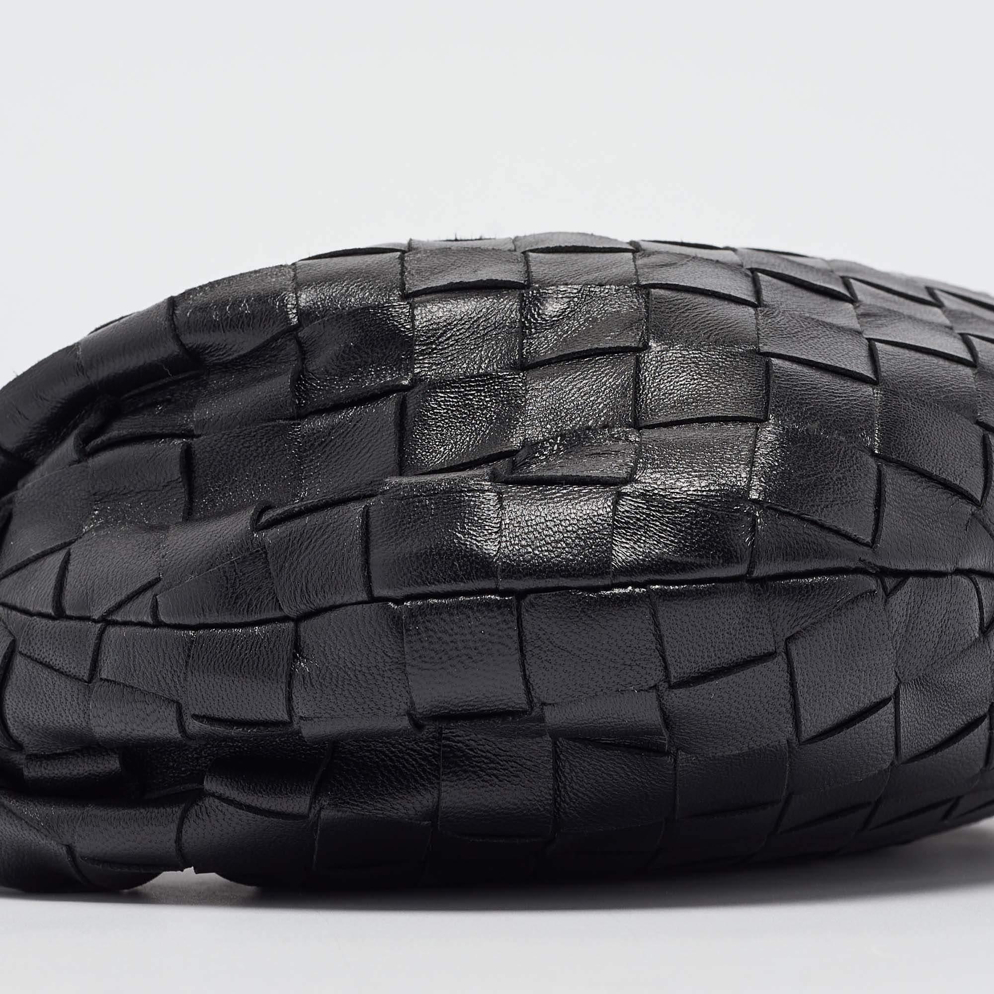 Bottega Veneta Black Intrecciato Leather Mini BV Jodie Hobo For Sale 3