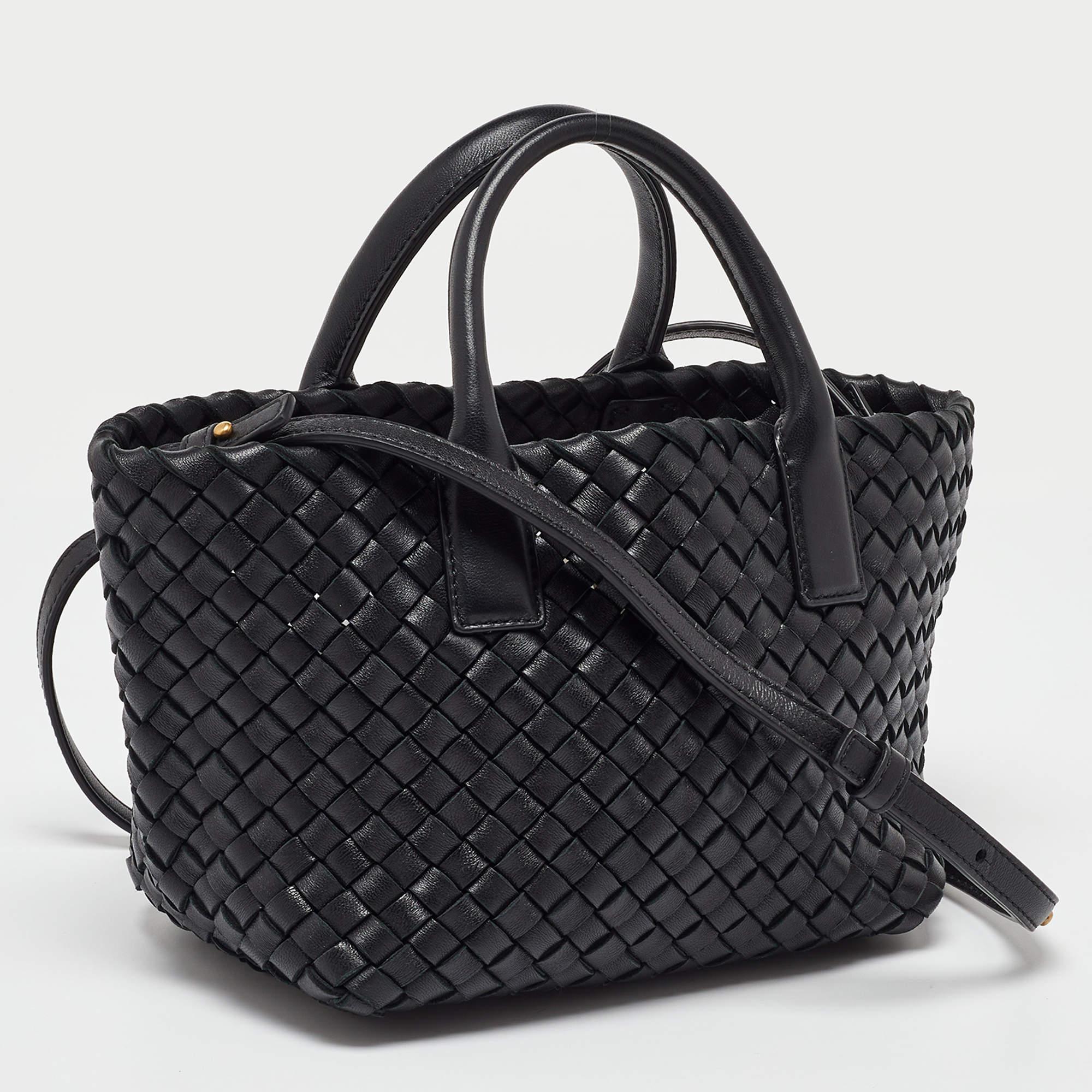 Bottega Veneta Black Intrecciato Leather Mini Cabat Tote In Good Condition In Dubai, Al Qouz 2