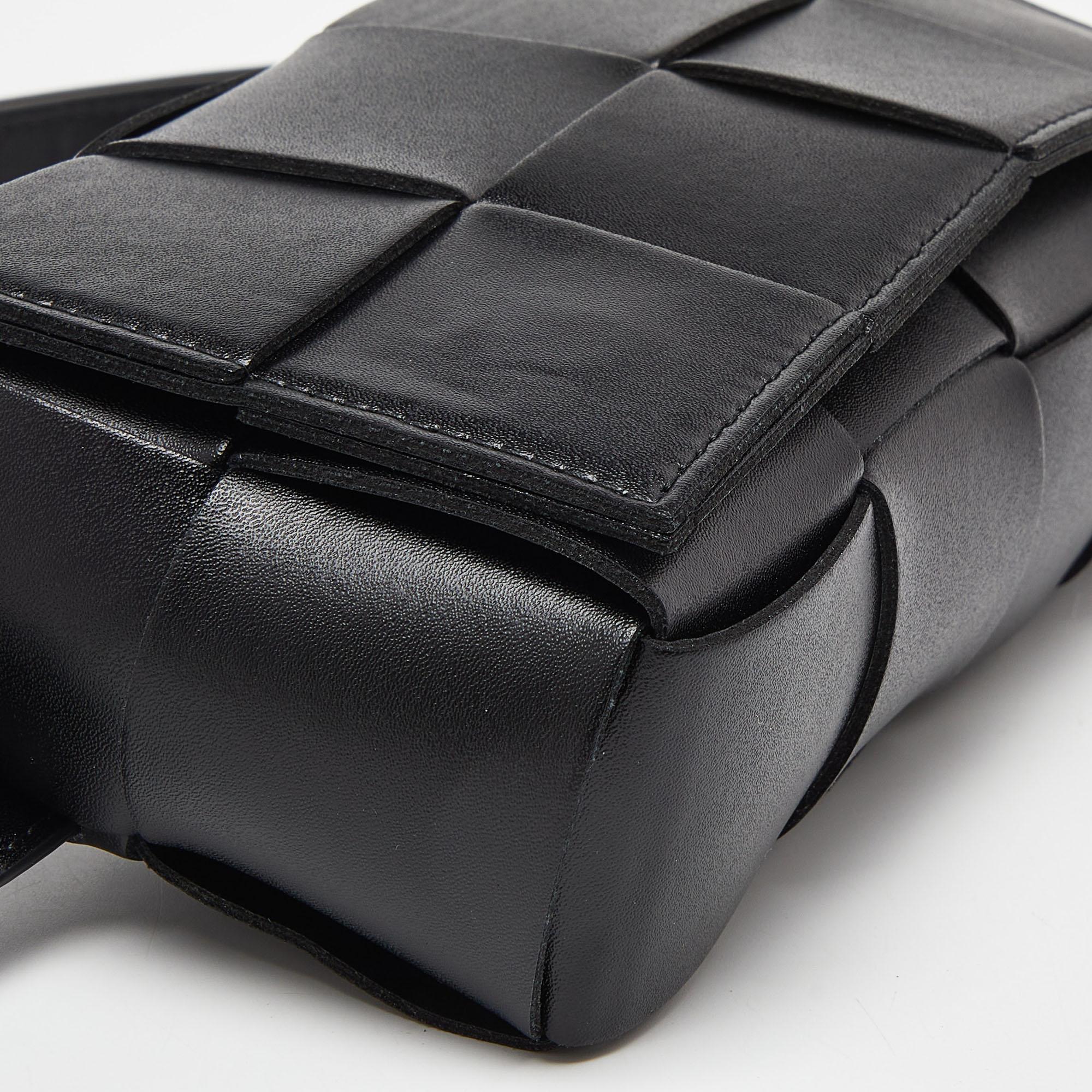 Women's or Men's Bottega Veneta Black Intrecciato Leather Mini Cassette Belt Bag For Sale