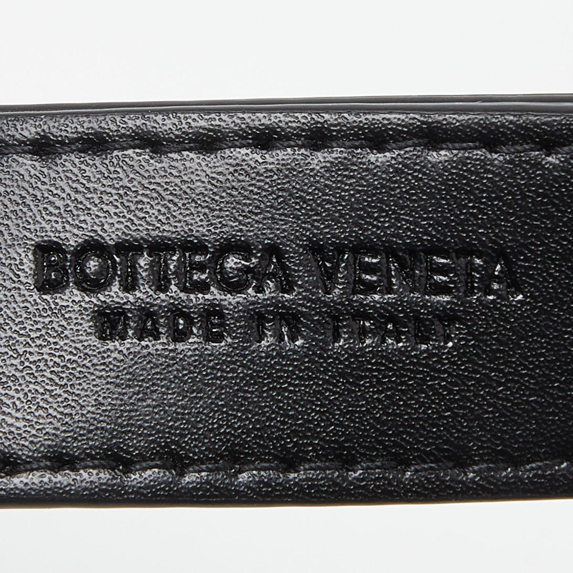 Bottega Veneta Black Intrecciato Leather Mini Cassette Belt Bag For Sale 2