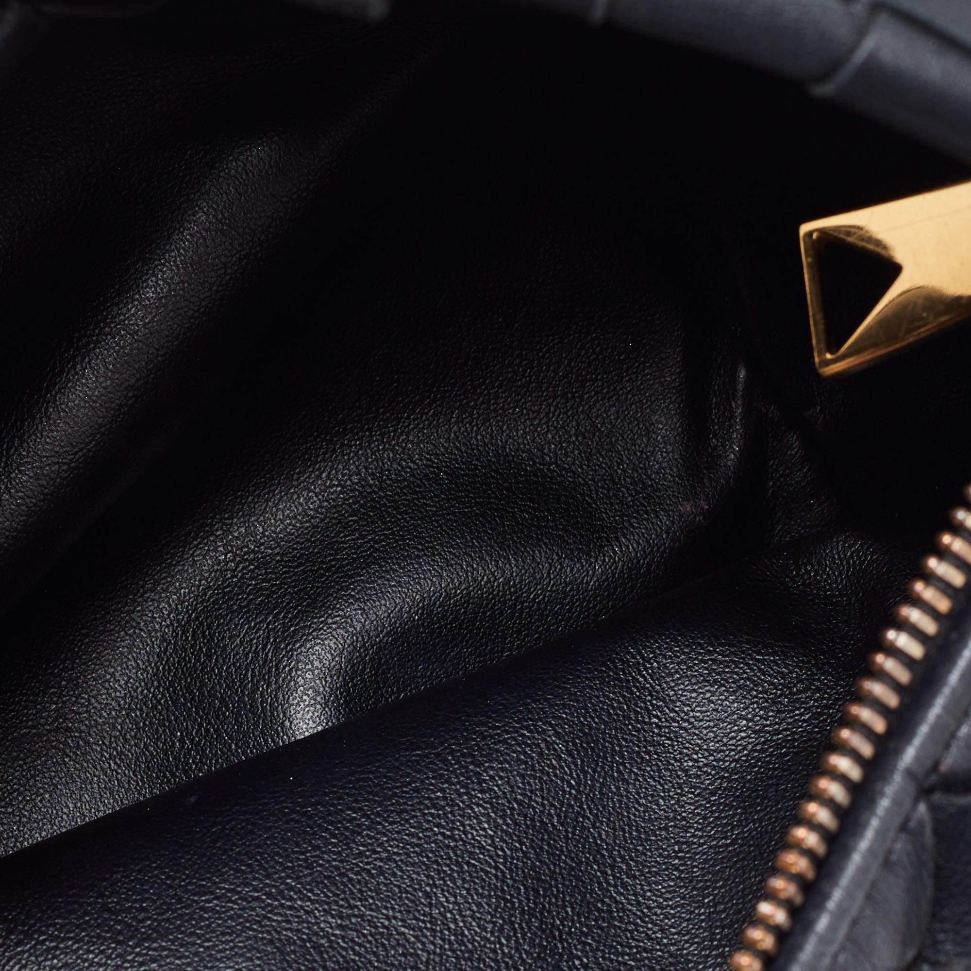 Bottega Veneta Black Intrecciato Leather Mini Jodie Hobo For Sale 5