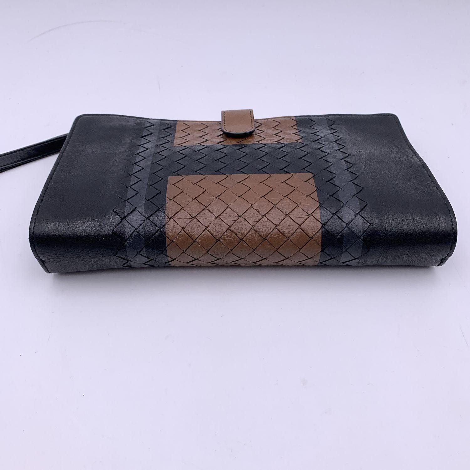 Women's Bottega Veneta Black Intrecciato Leather Multifuctional Clutch Bag For Sale