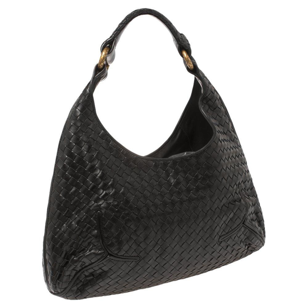 Bottega Veneta New Ball Hobo aus schwarzem Intrecciato-Leder im Zustand „Gut“ in Dubai, Al Qouz 2
