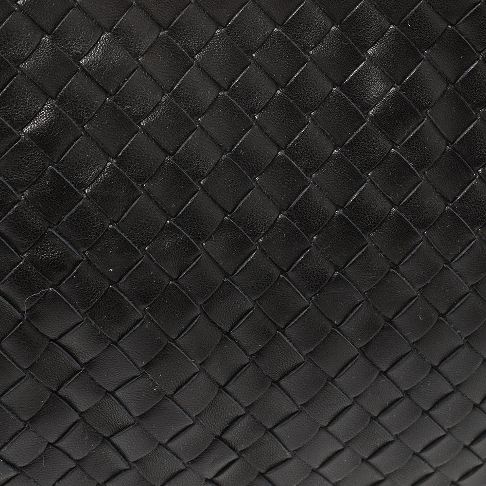 Bottega Veneta New Ball Hobo aus schwarzem Intrecciato-Leder 2