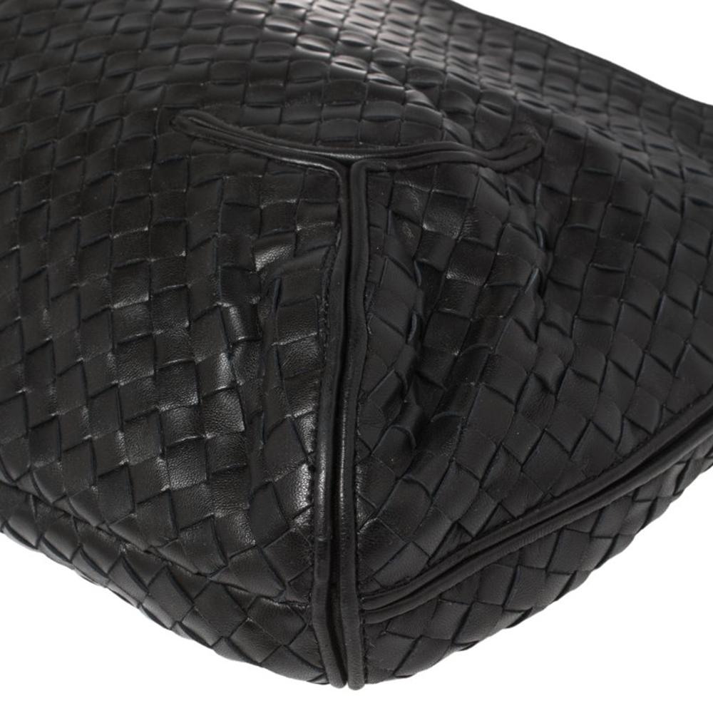 Bottega Veneta New Ball Hobo aus schwarzem Intrecciato-Leder 3