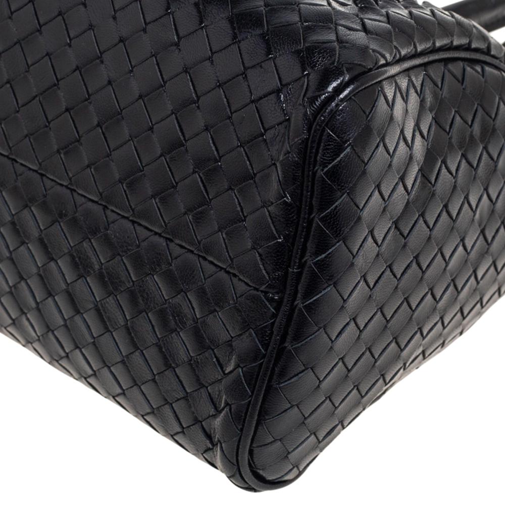 Bottega Veneta Black Intrecciato Leather Satchel In Good Condition In Dubai, Al Qouz 2