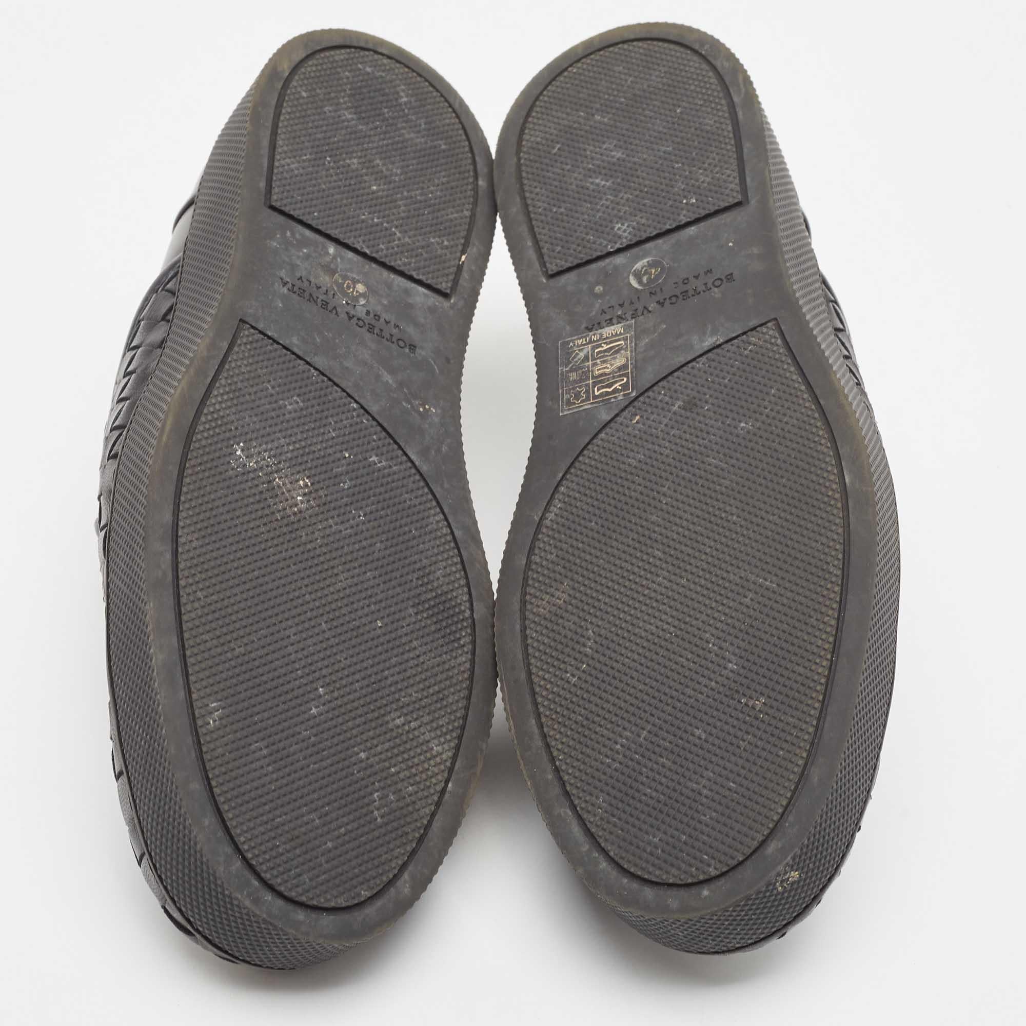 Men's Bottega Veneta Black Intrecciato Leather Slip On Sneakers Size 40 For Sale
