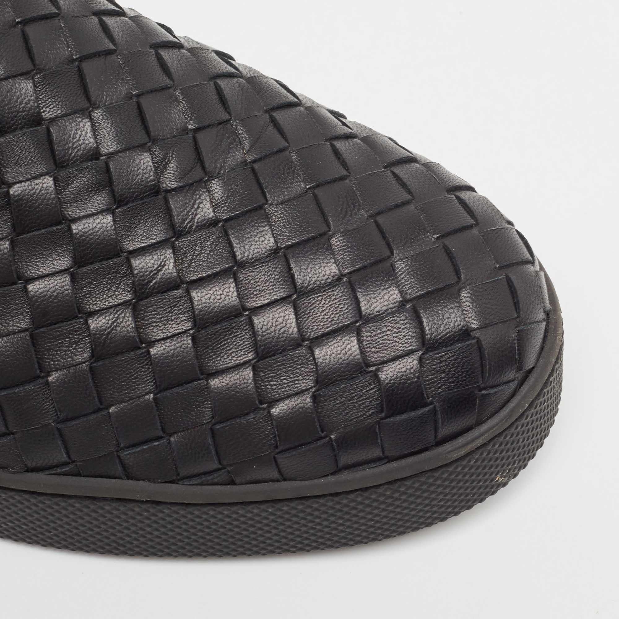 Bottega Veneta Black Intrecciato Leather Slip On Sneakers Size 40 For Sale 1
