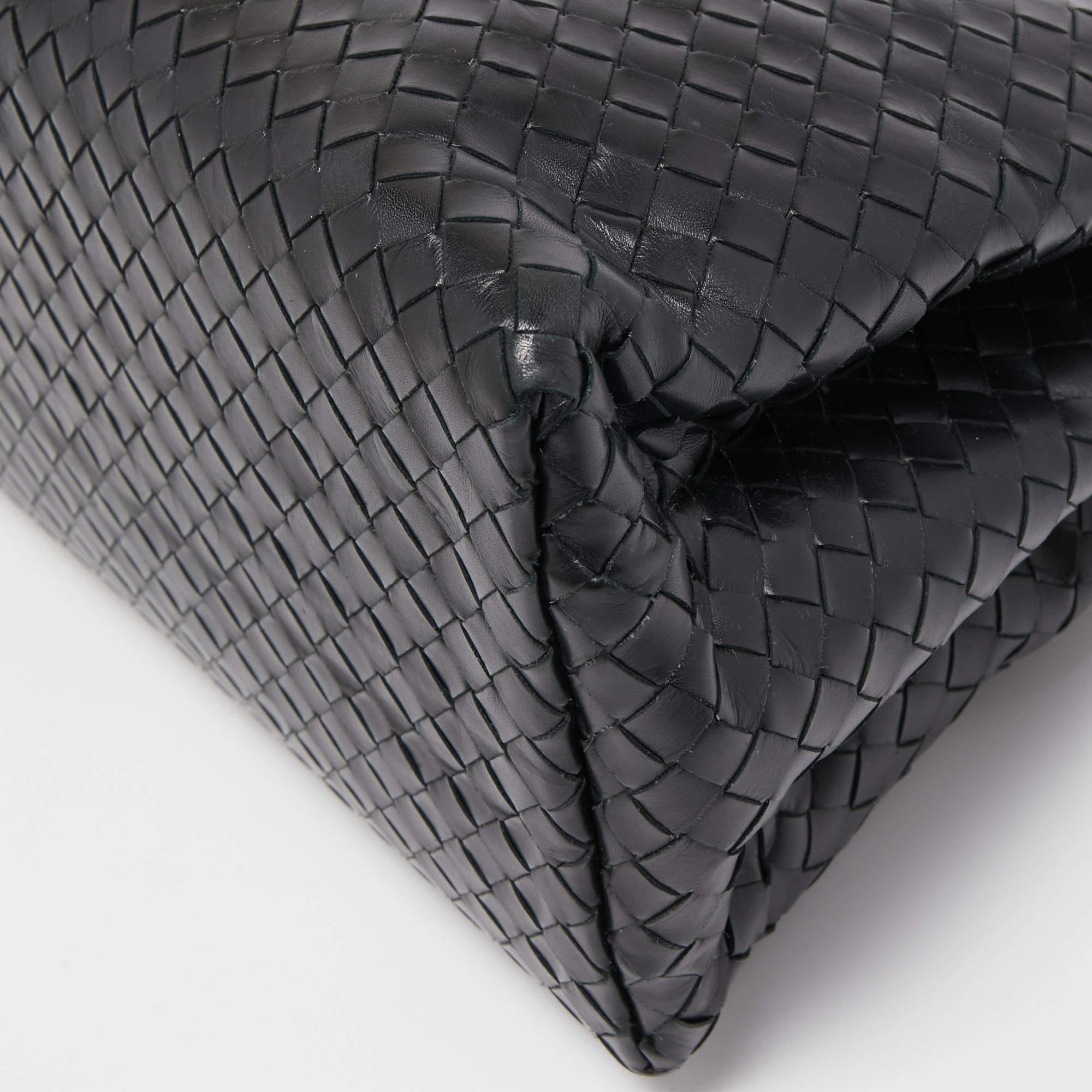 Bottega Veneta Schwarze Intrecciato Roma Tragetasche aus Leder 8