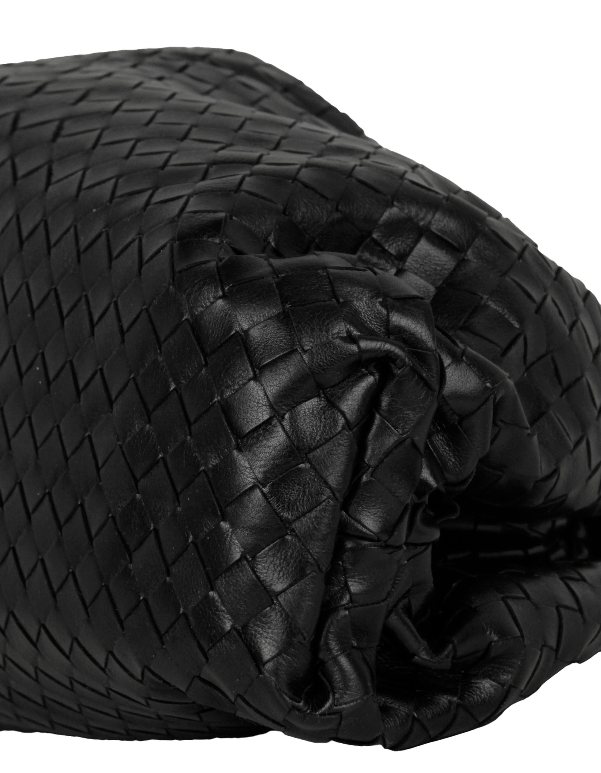 Women's or Men's Bottega Veneta Black Intrecciato Leather The Pouch Clutch Bag rt. $3, 800