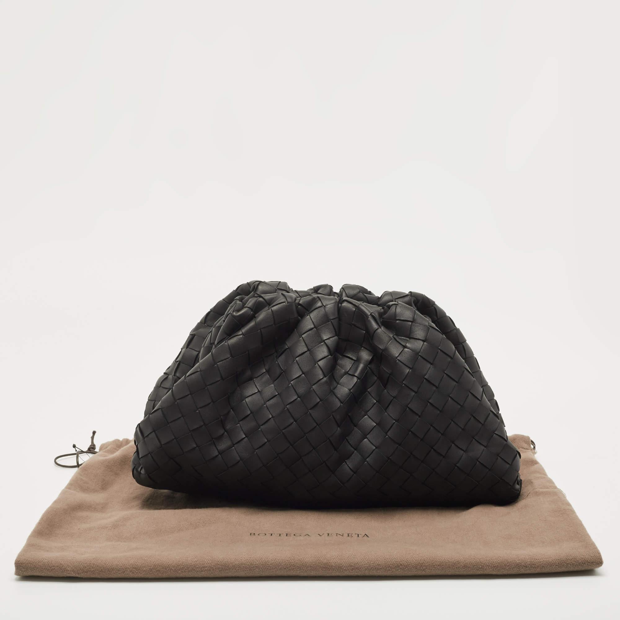 Bottega Veneta Black Intrecciato Leather The Pouch Clutch 8