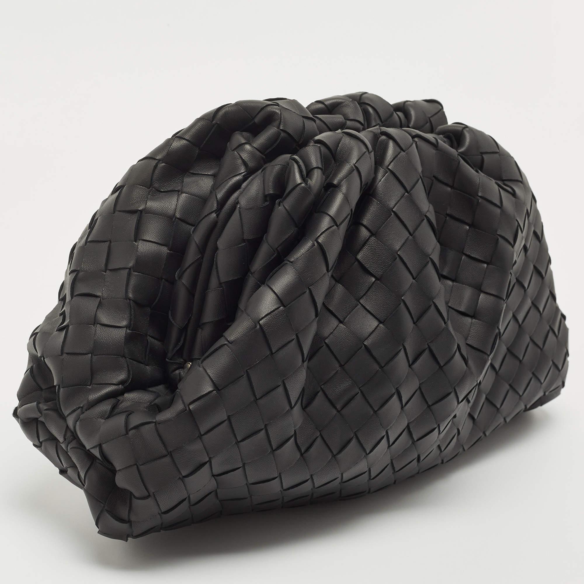Bottega Veneta Black Intrecciato Leather The Pouch Clutch 3
