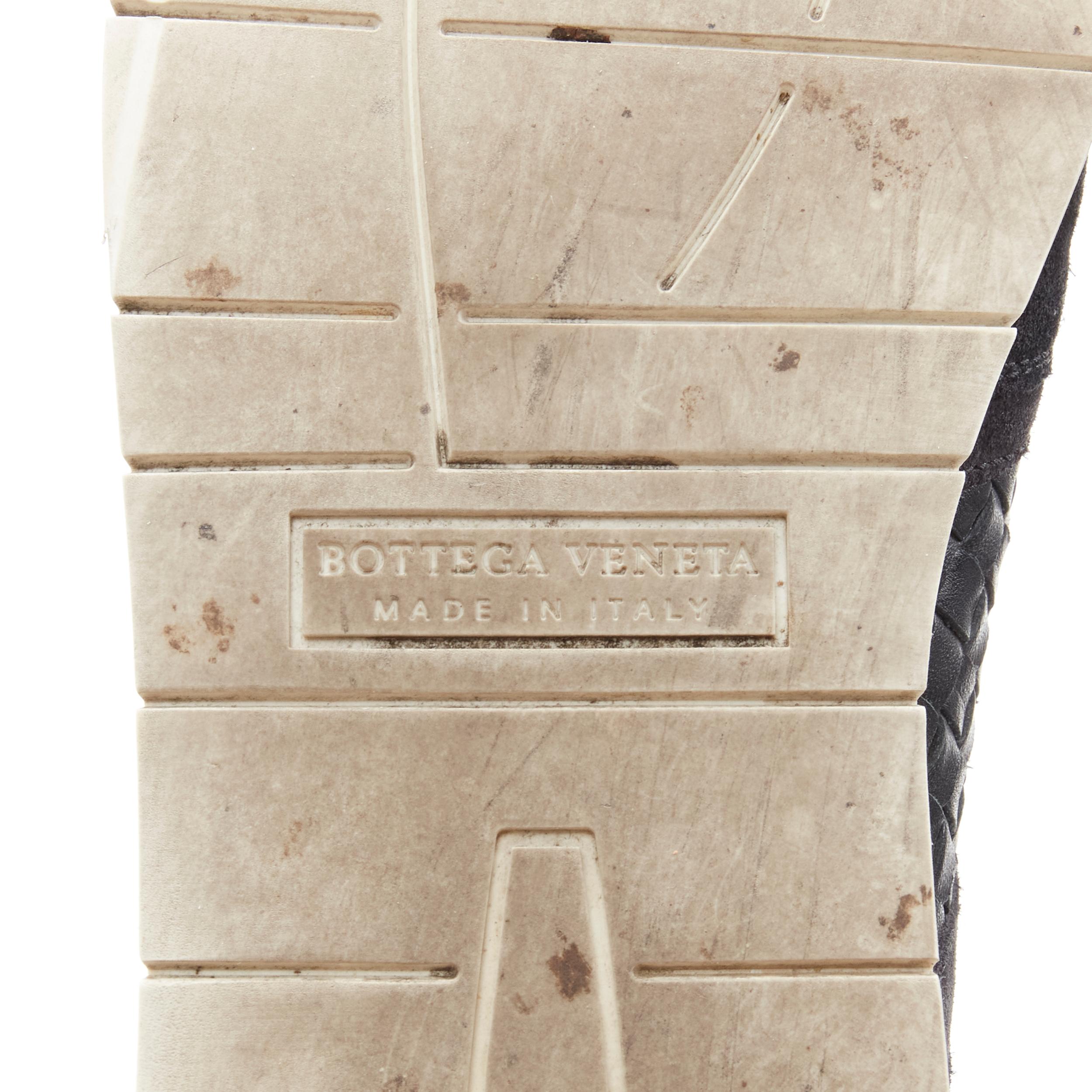 BOTTEGA VENETA black Intrecciato leather white  yellow sole runner sneaker EU41 For Sale 5