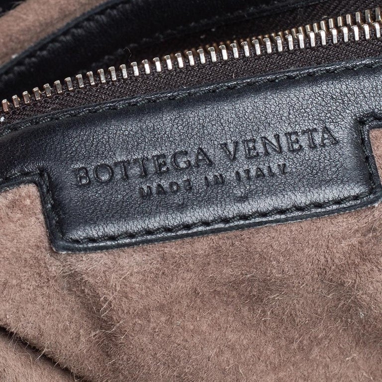Bottega Veneta Black Intrecciato Leather Zipped Hobo at 1stDibs