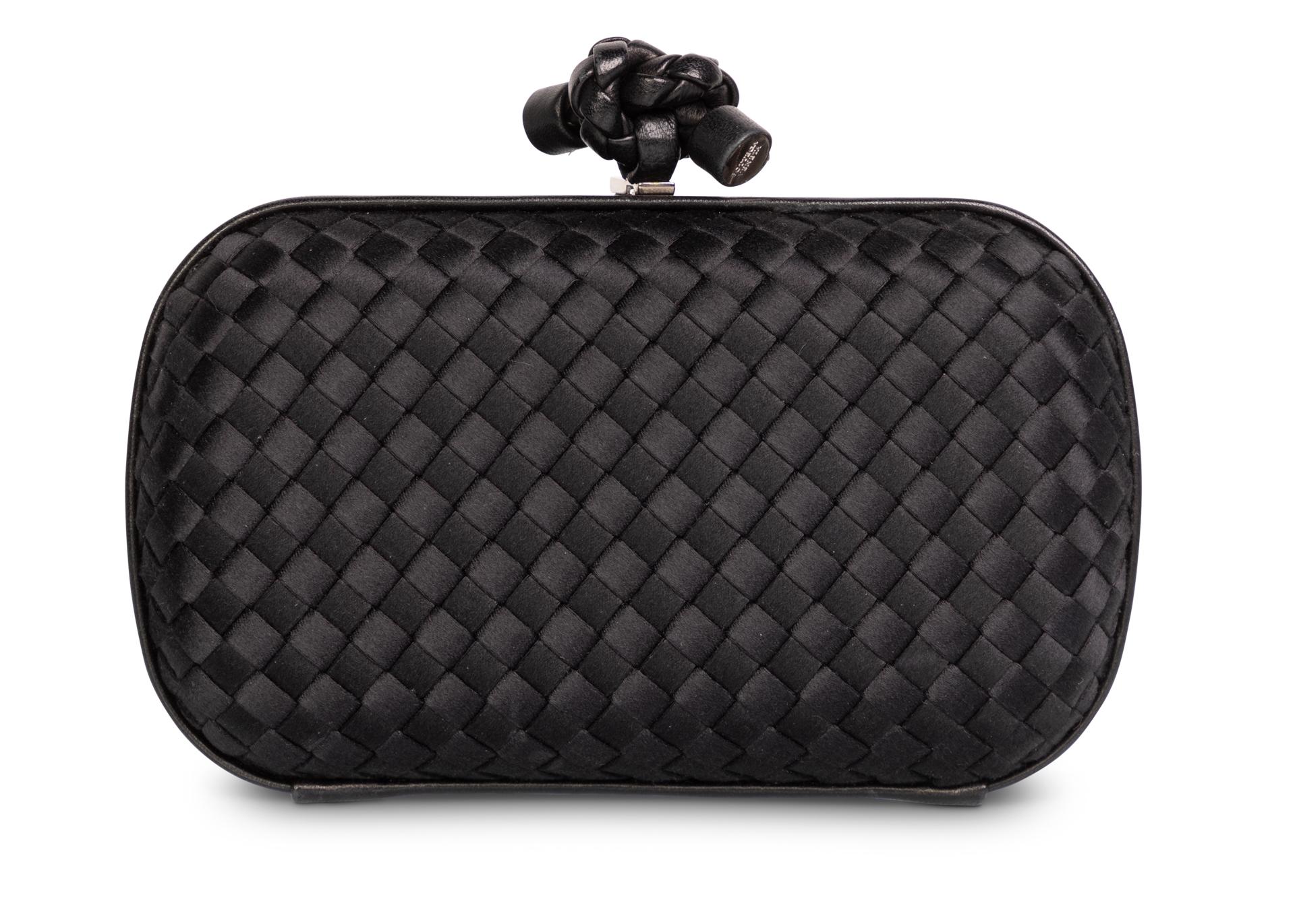 The Knot is one of Bottega Veneta’s most beloved handbags. The rounded hardshell box clutch, based on an archival shape and reintroduced in 2001, is a masterpiece of design and artisanal craftsmanship. Interpretations of the Knot have ranged from