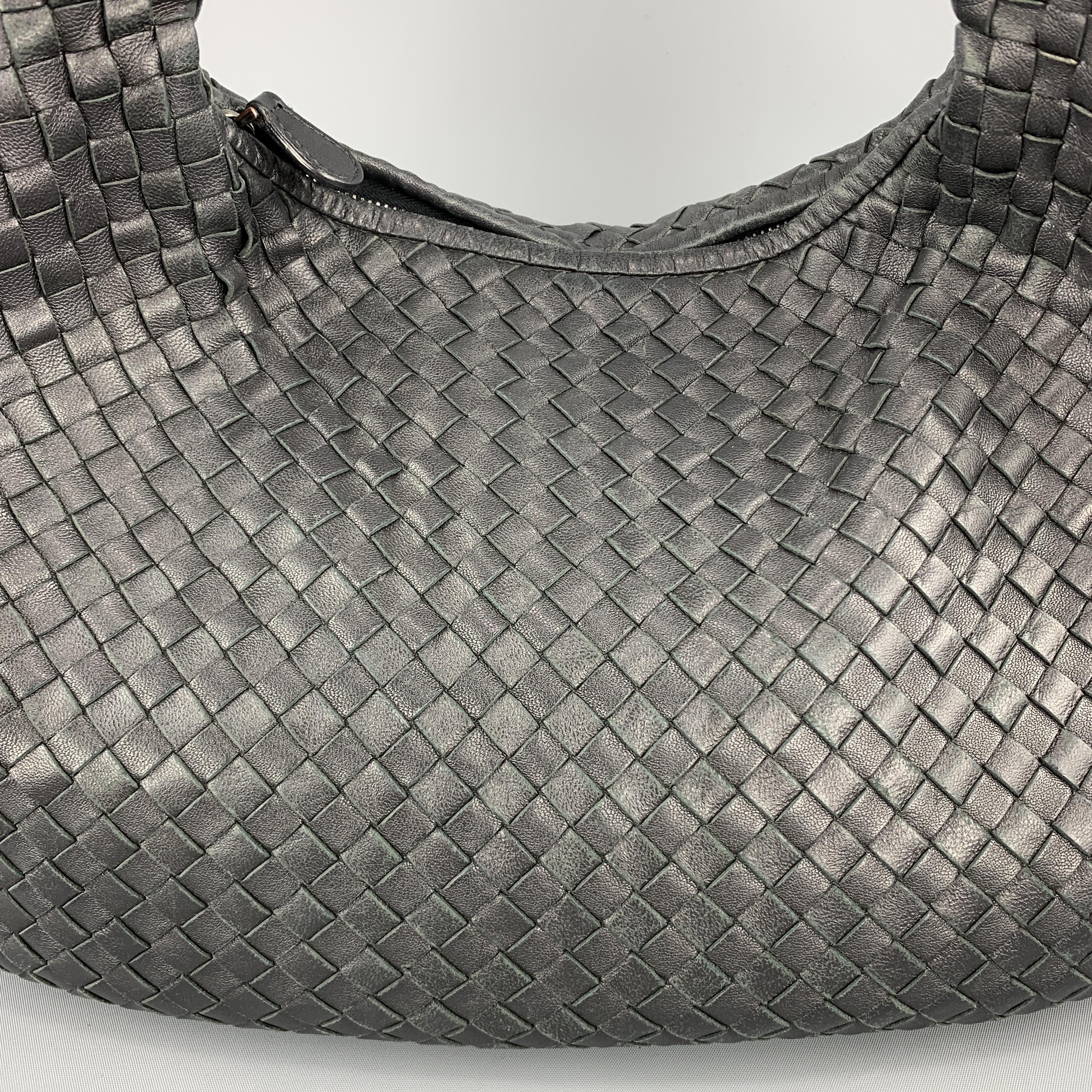 BOTTEGA VENETA Black Intrecciato Woven Leather Hobo Shoulder Bag In Good Condition In San Francisco, CA