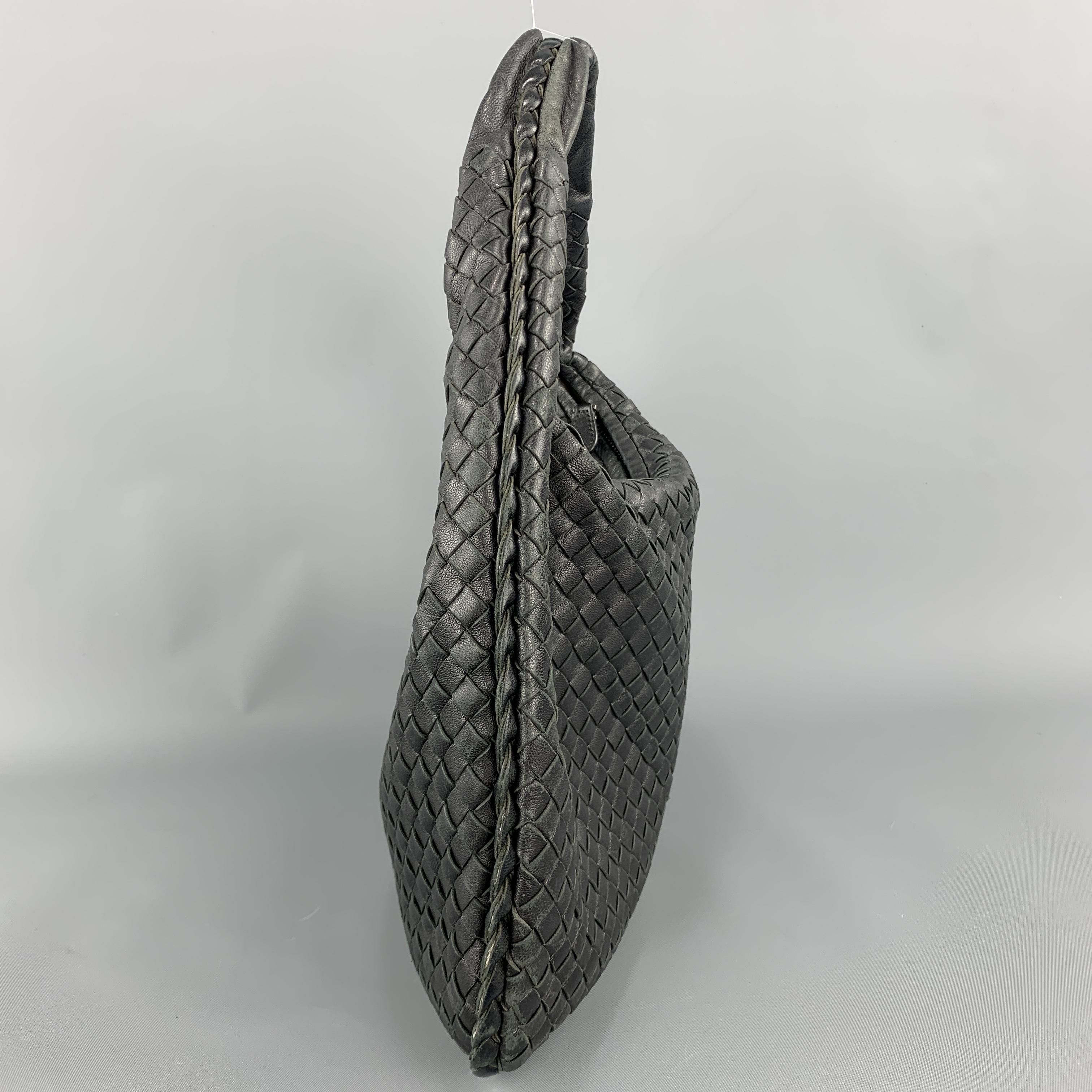 BOTTEGA VENETA Black Intrecciato Woven Leather Hobo Shoulder Bag 2