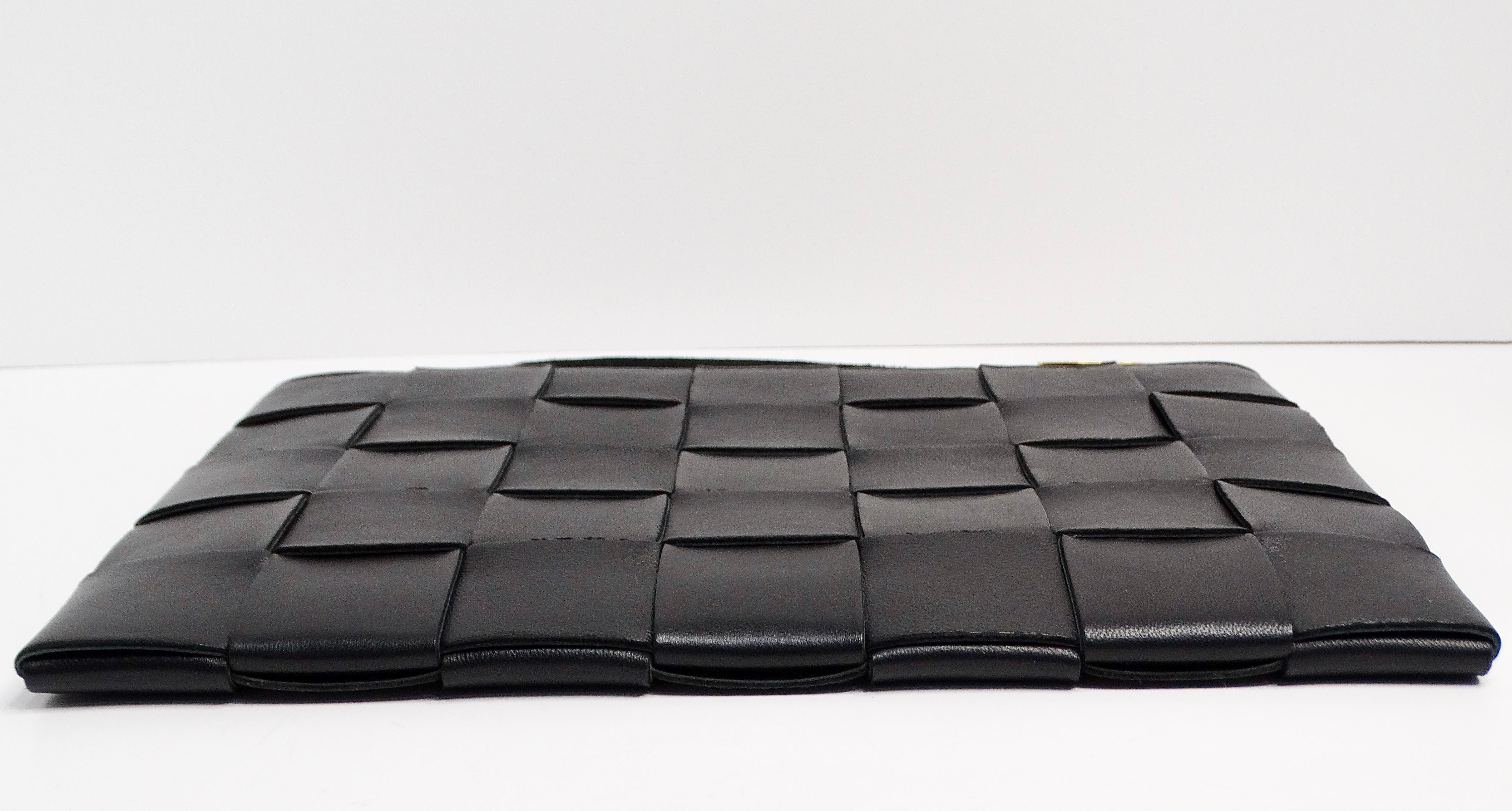 Bottega Veneta Black Intreccio Leather Wrist Pouch For Sale 1