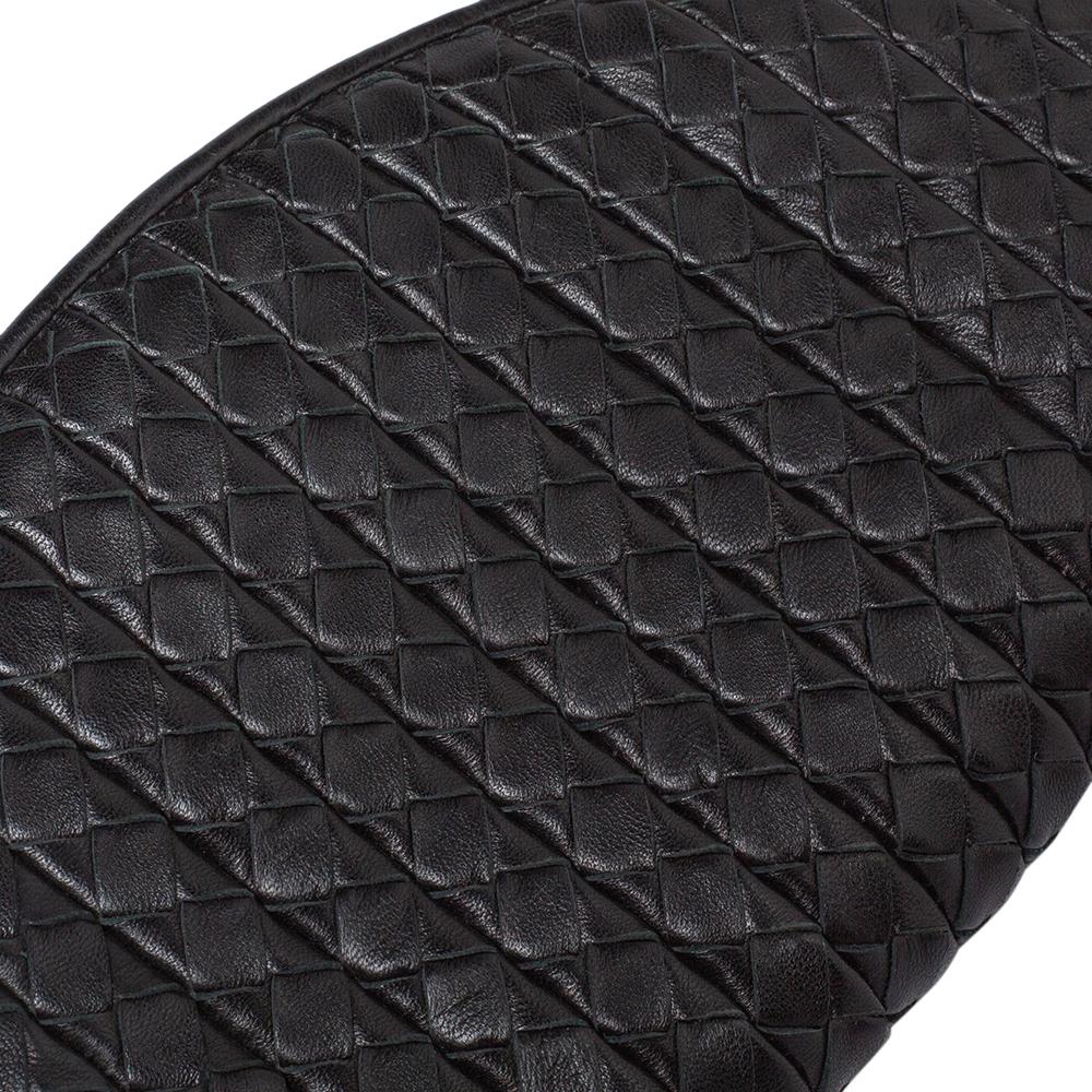 Bottega Veneta Black Intreciatto Leather Fan Clutch 4