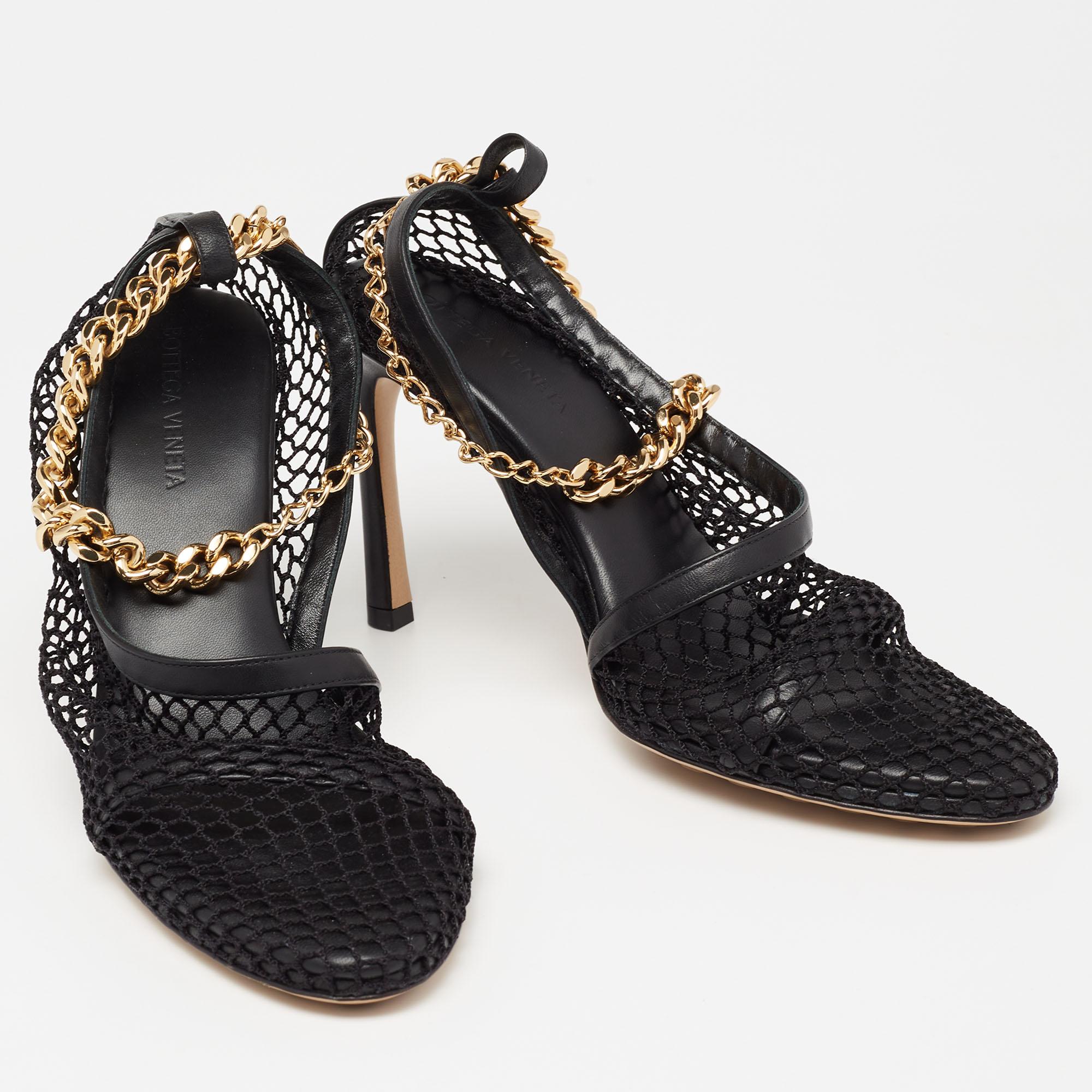 Bottega Veneta Black Leather And Net Chain Embellished Pumps Size 37 1