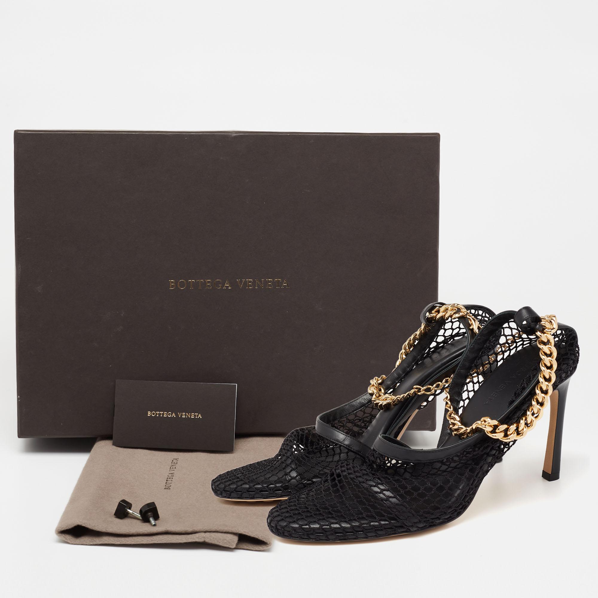 Bottega Veneta Black Leather And Net Chain Embellished Pumps Size 37 5