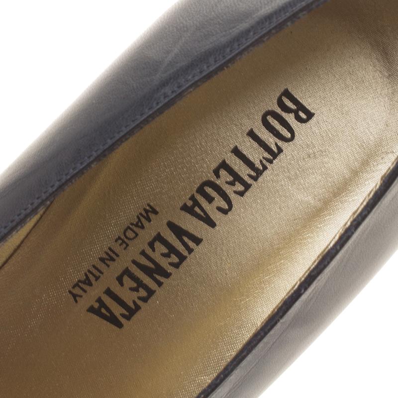 Bottega Black Leather Bow Pumps Size 40 at 1stDibs