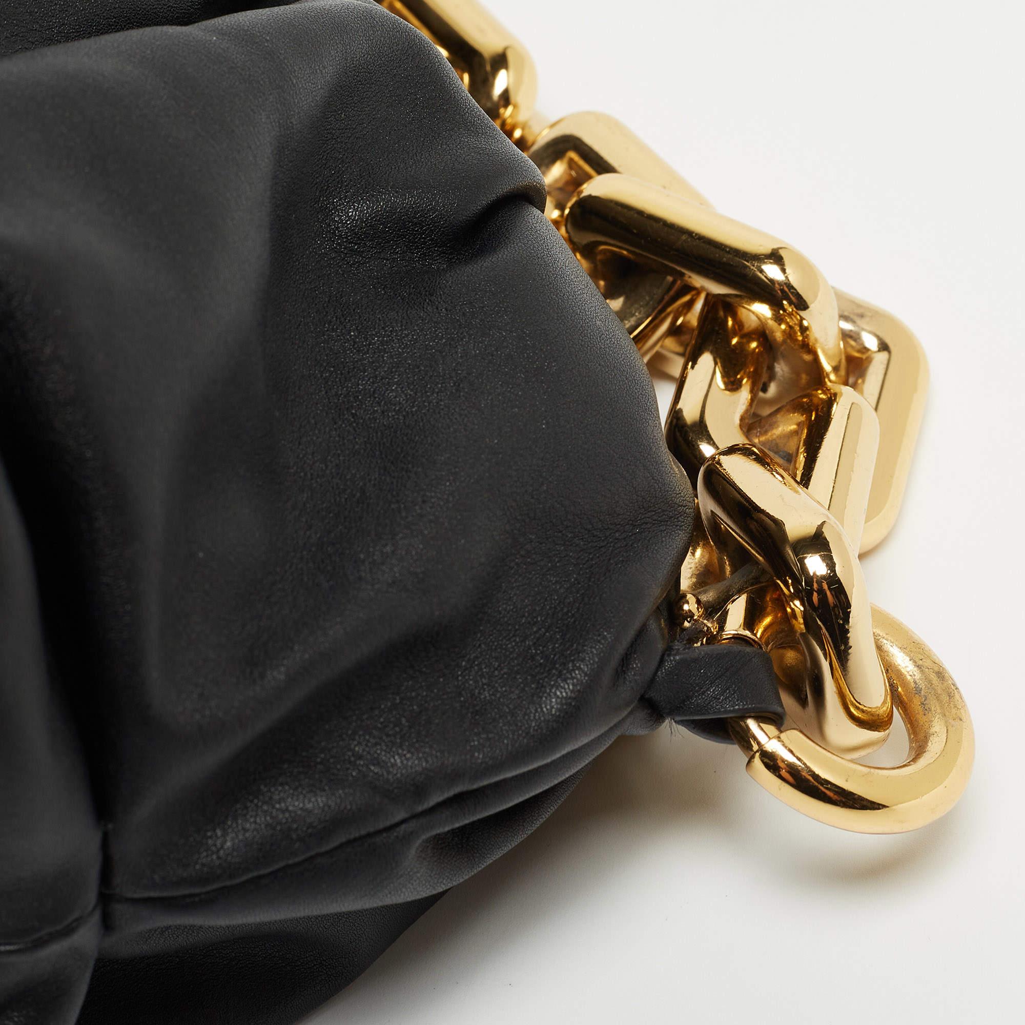 Bottega Veneta Black Leather Chain Pouch Shoulder Bag For Sale 10