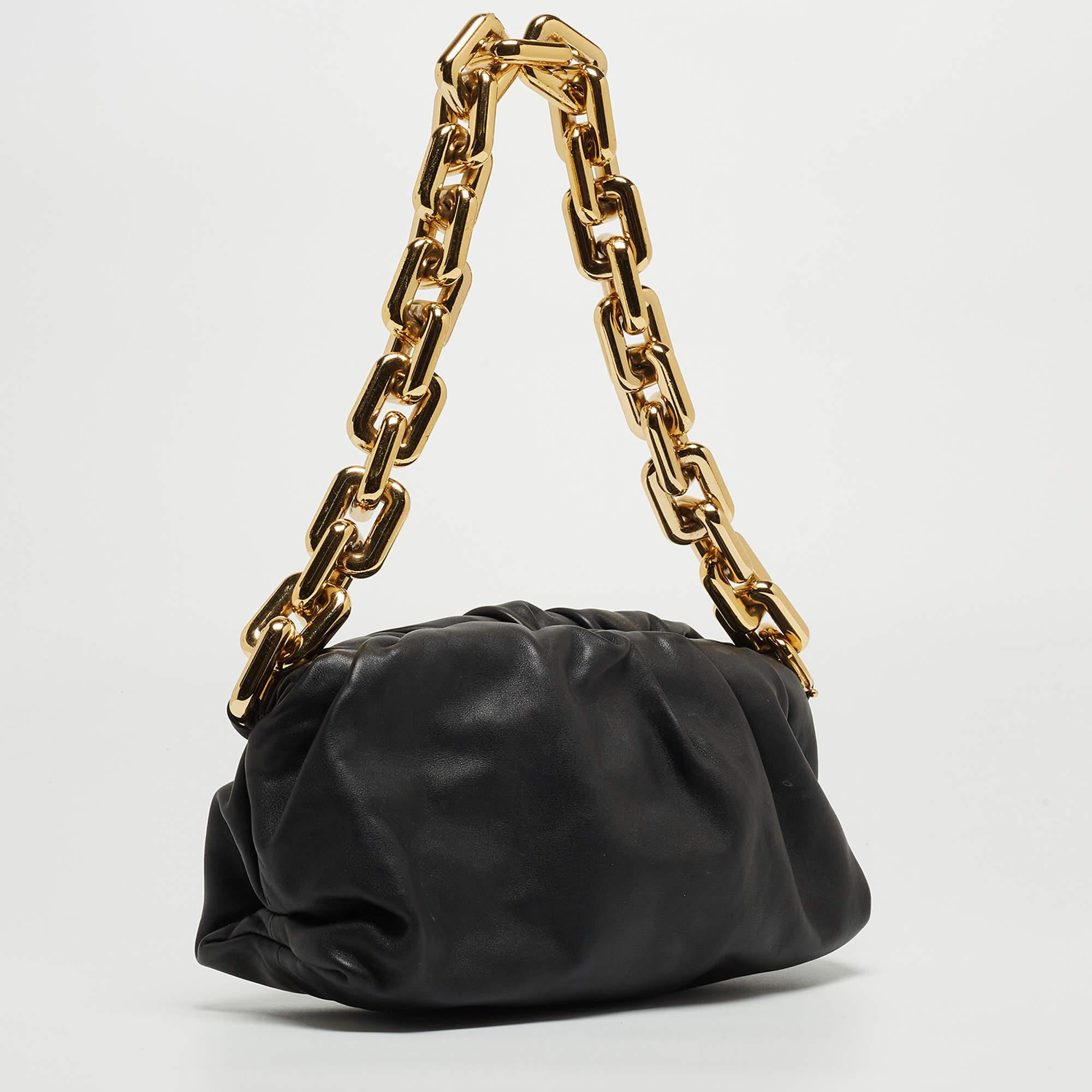 Bottega Veneta Black Leather Chain Pouch Shoulder Bag For Sale 12