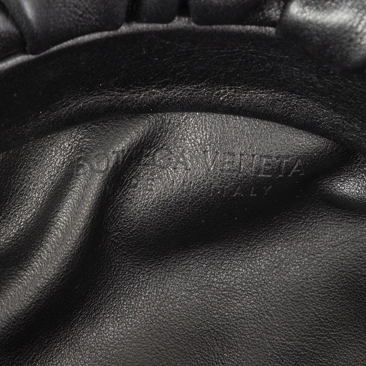 Women's BOTTEGA VENETA black leather CHAIN POUCH Shoulder Bag For Sale
