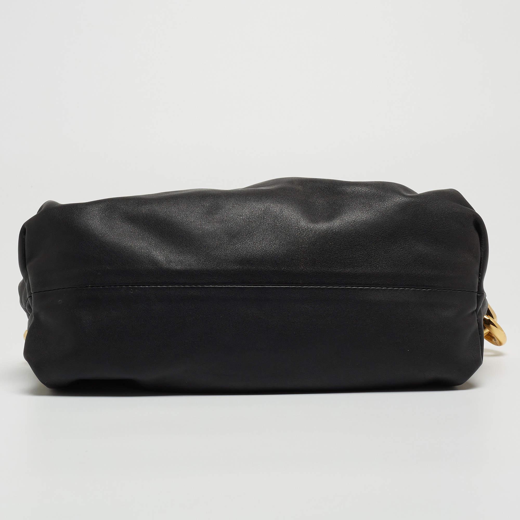 Bottega Veneta Black Leather Chain Pouch Shoulder Bag For Sale 4