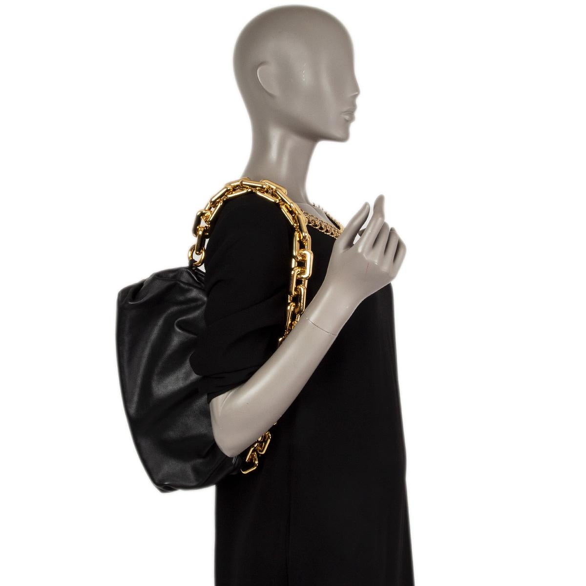 BOTTEGA VENETA black leather CHAIN POUCH Shoulder Bag For Sale 1