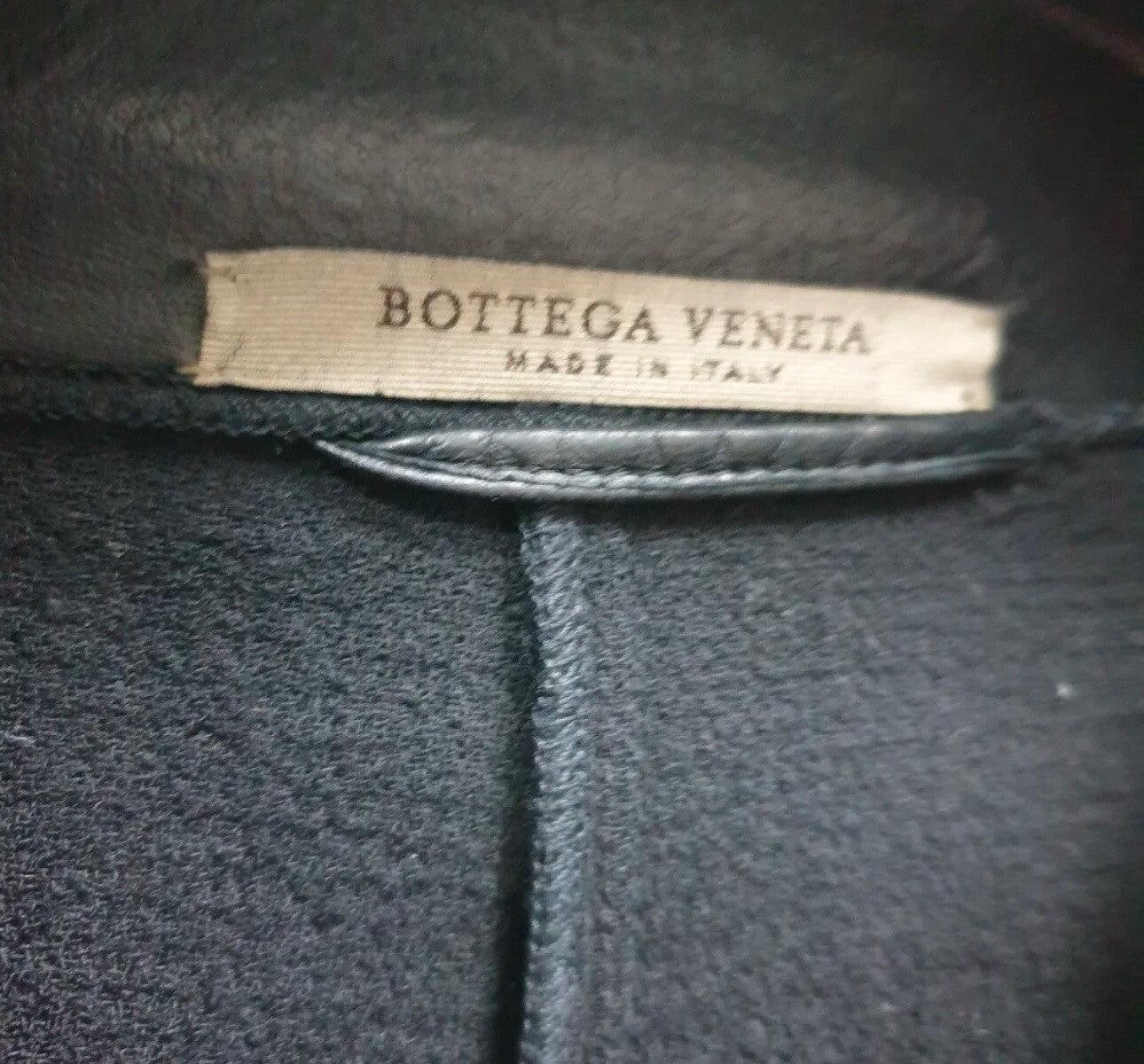 Bottega Veneta Cappotto in pelle nera Sz.38 In condizioni ottime in vendita a Krakow, PL