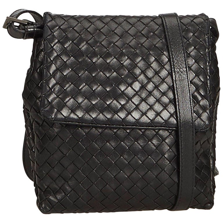 Bottega Black Leather Intrecciato Crossbody Bag For Sale at 1stdibs